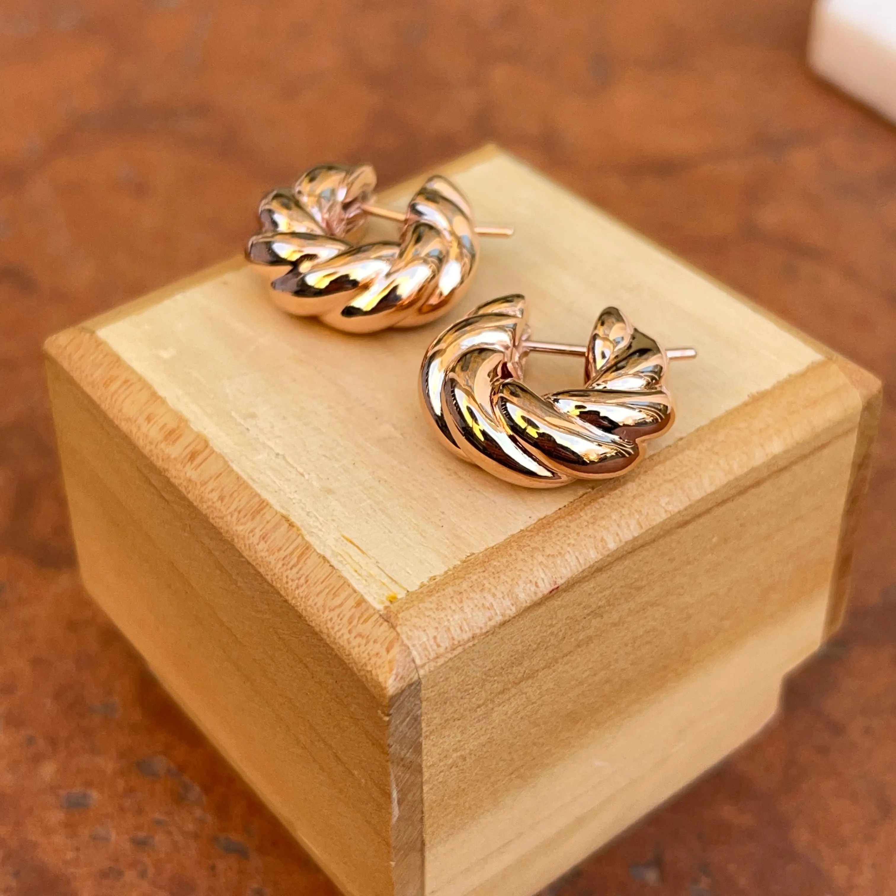 14KT Rose Gold Chunky Twisted Huggie Hoop Earrings 19mm