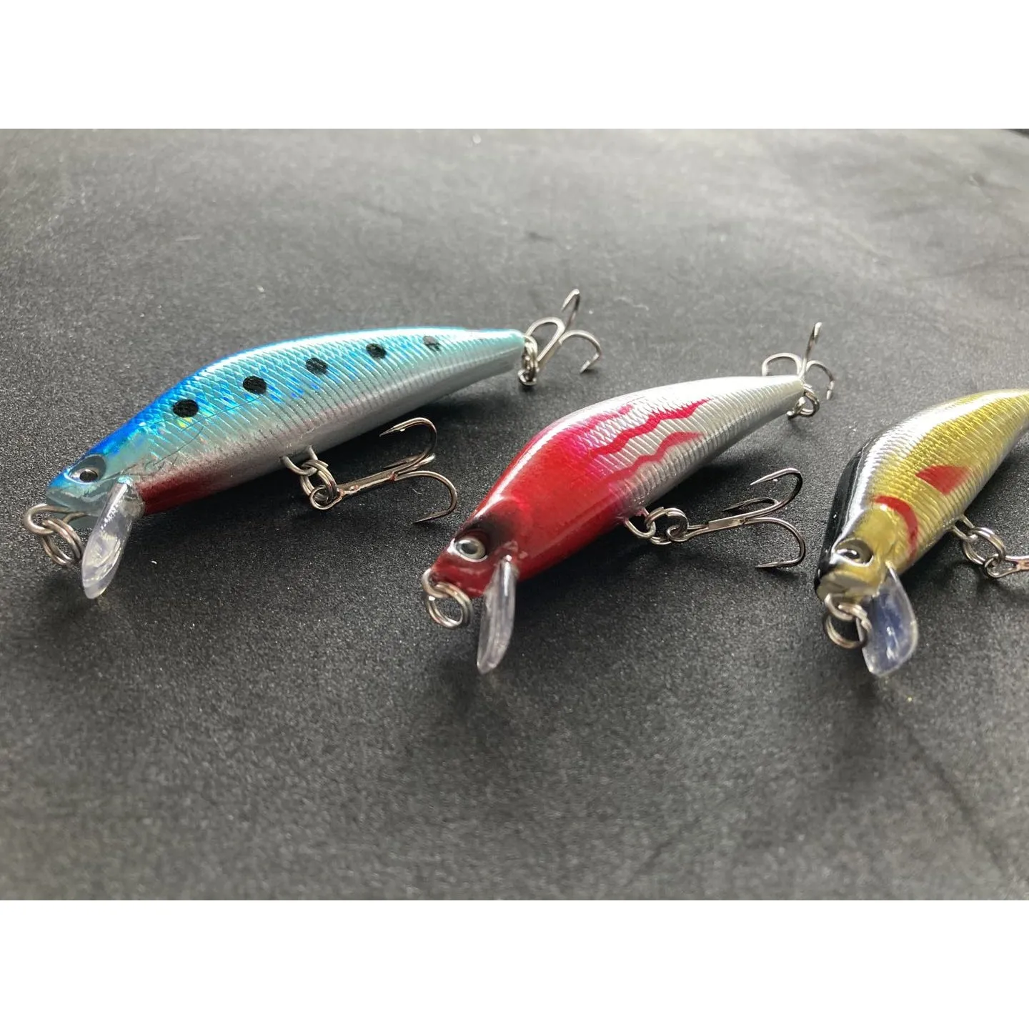 3 x High Quality Minnow Fishing Lures 8cm Fishing Tackle