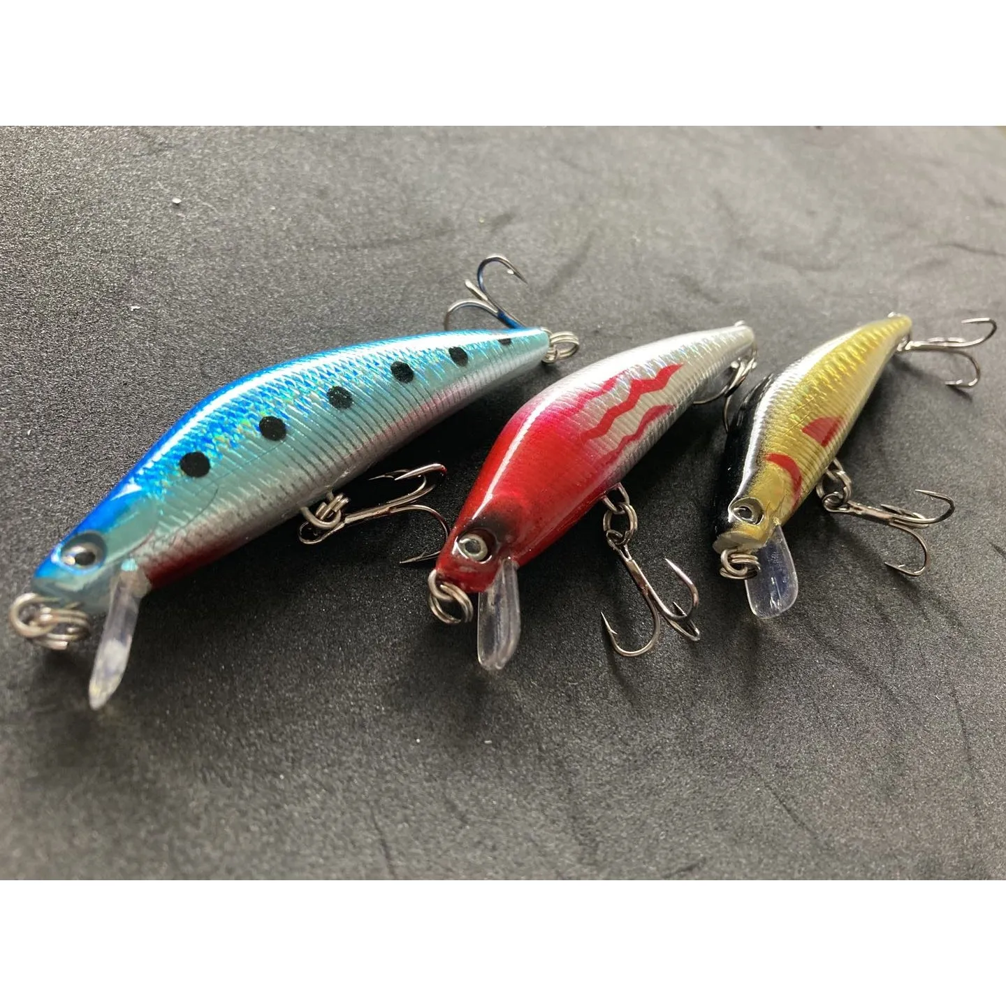 3 x High Quality Minnow Fishing Lures 8cm Fishing Tackle