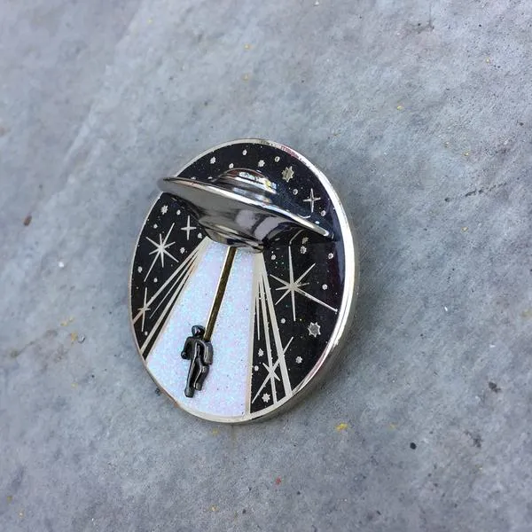 Alien Abduction Jumbo Action Pin