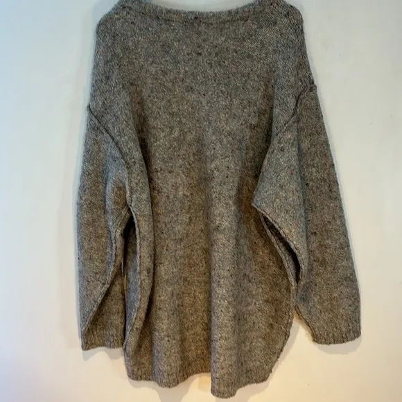 Aritzia Wilfred oversized confetti colour fleck crew neck drop sleeve sweater M