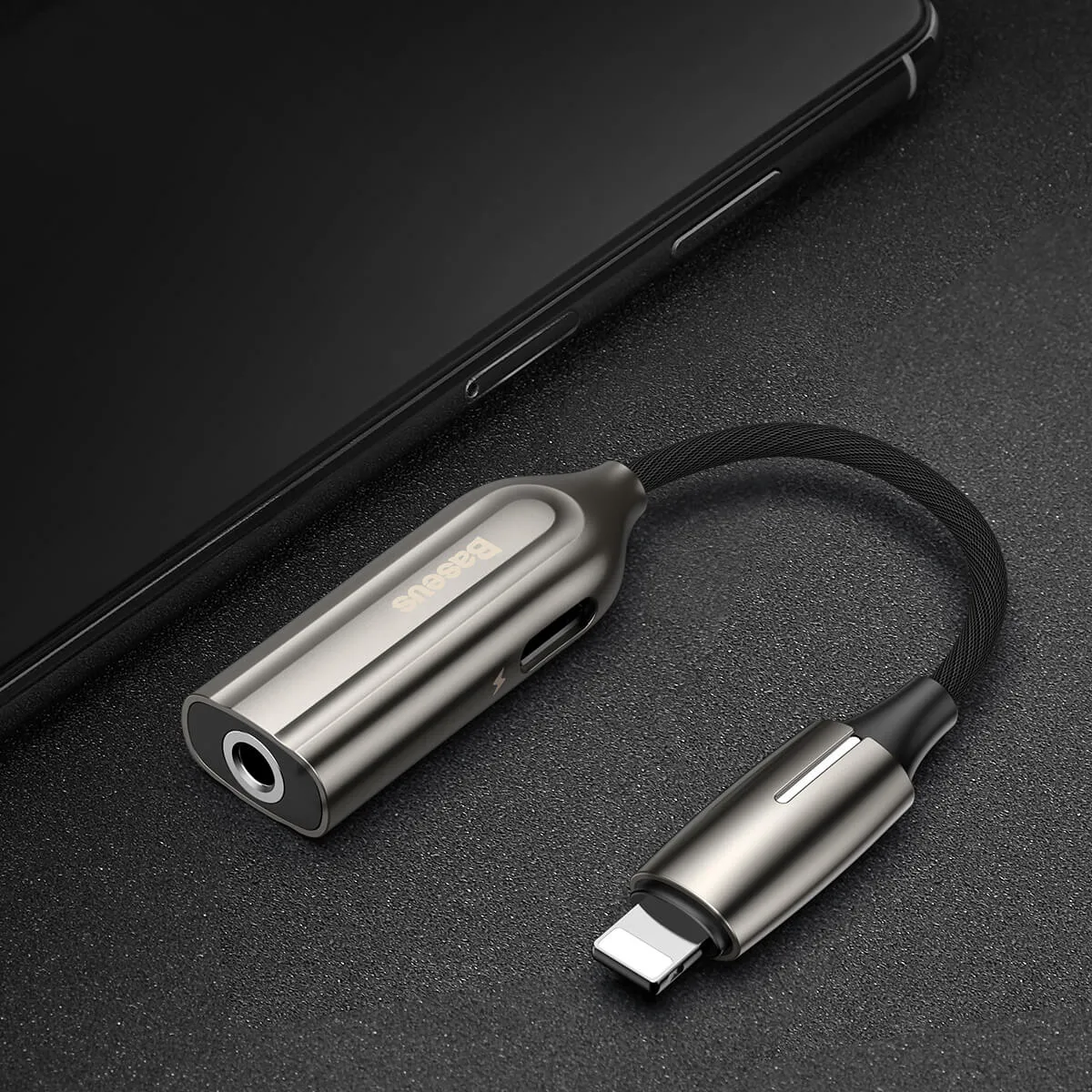 Baseus - 2 in 1 iP Male to iP 3.5mm Female Adapter L56-Tarnish