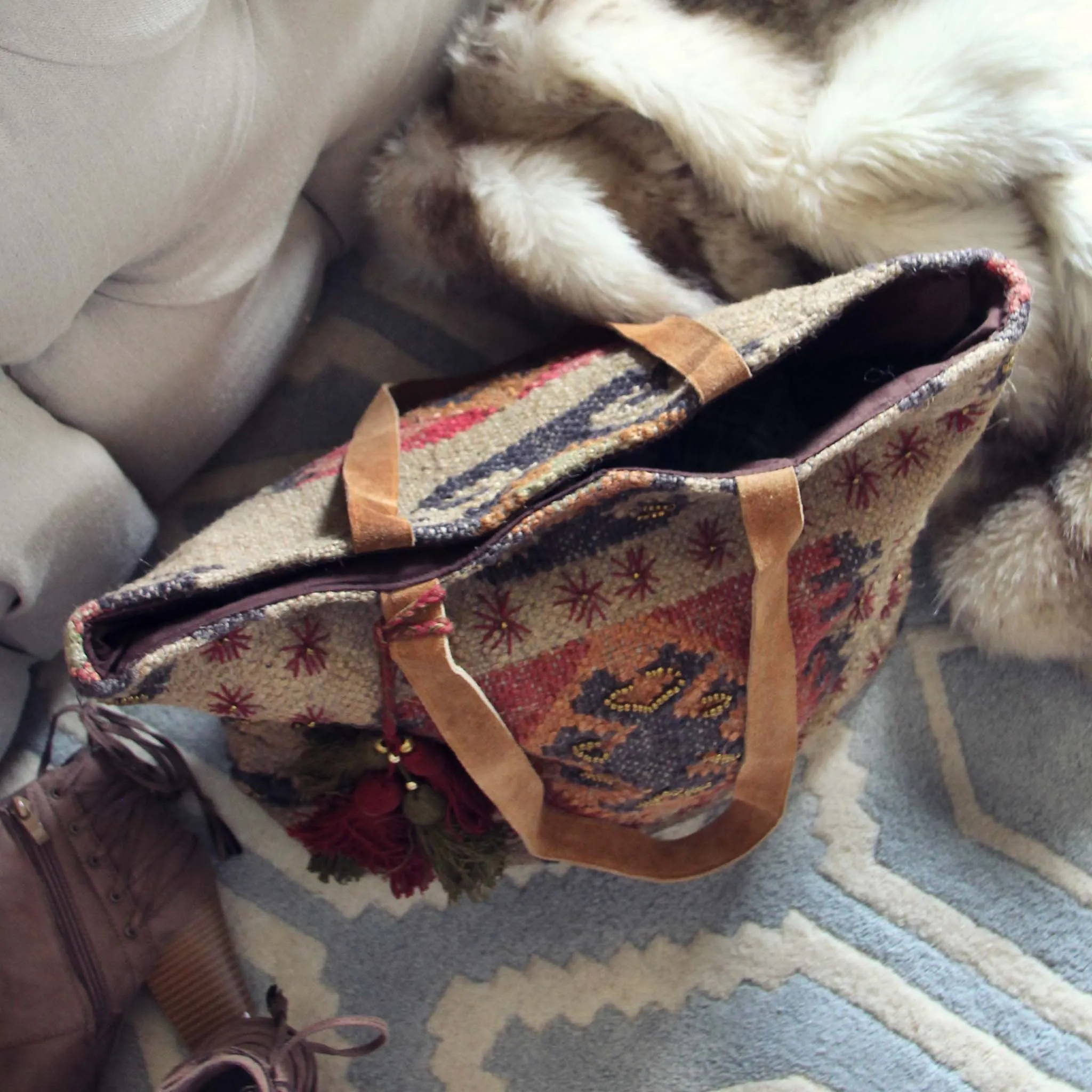 Bear Valley Rug Bag