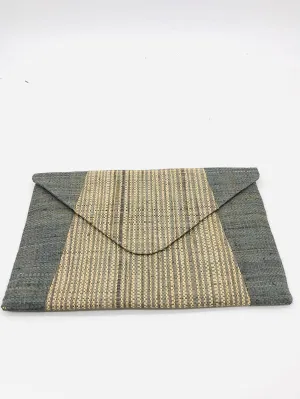 Belvedere Straw Clutch