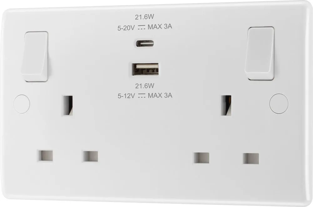 BG 822UAC22 White Round Edge 13A Double Switched Power Socket   USB A C (22W)