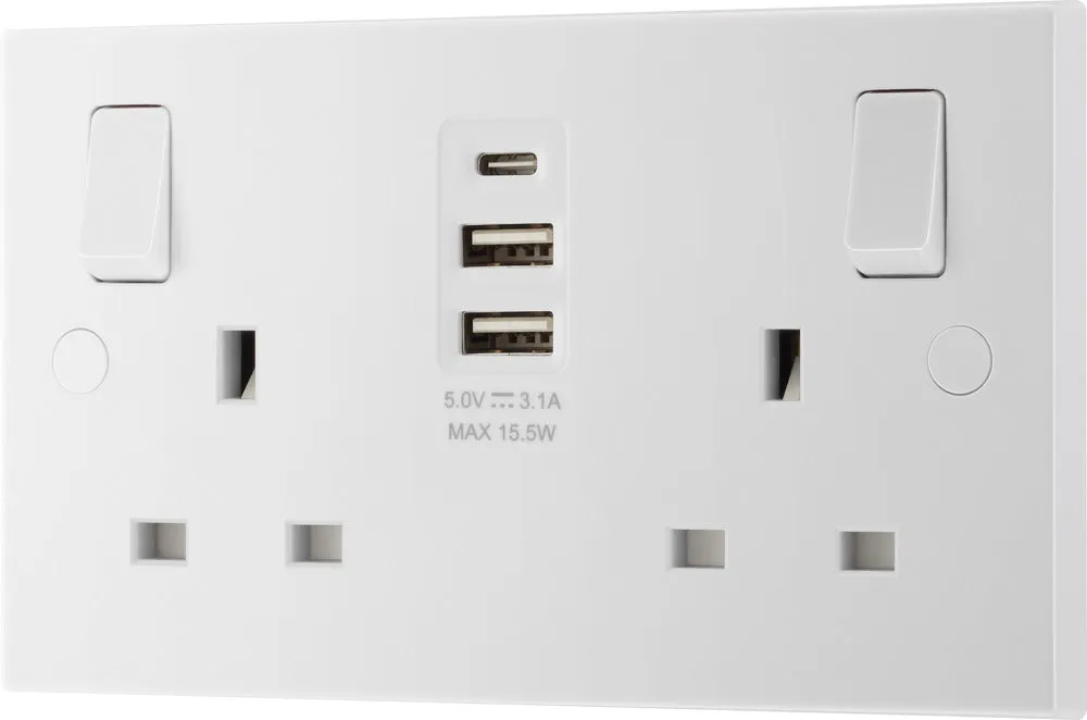 BG 922UAAC15 White Square Edge 13A Double Socket   2xUSB A  1xUSB C(15W)