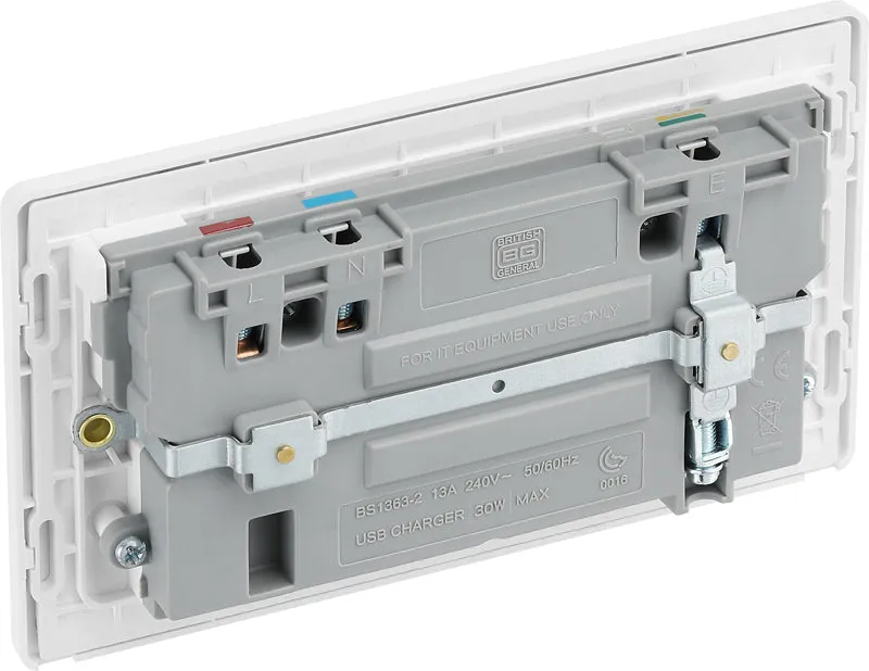 BG Evolve PCDCL22UAC30W 13A Double Switched Power Socket   USB C 30W   USB A(3.1A) - Pearlescent White (White)