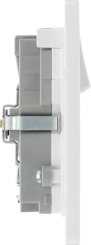 BG Evolve PCDCL22UAC30W 13A Double Switched Power Socket   USB C 30W   USB A(3.1A) - Pearlescent White (White)