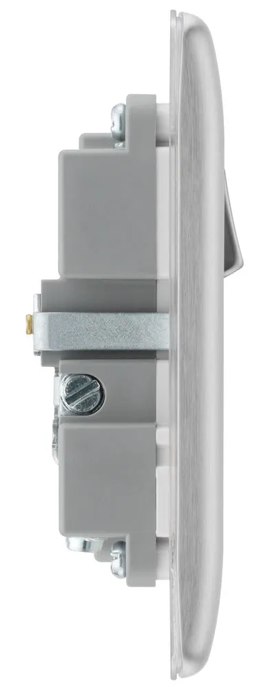 BG NBS21UAC18W Nexus Metal 13A Single Switched Power Socket   USB A C (18W) - Brushed Steel   White Insert
