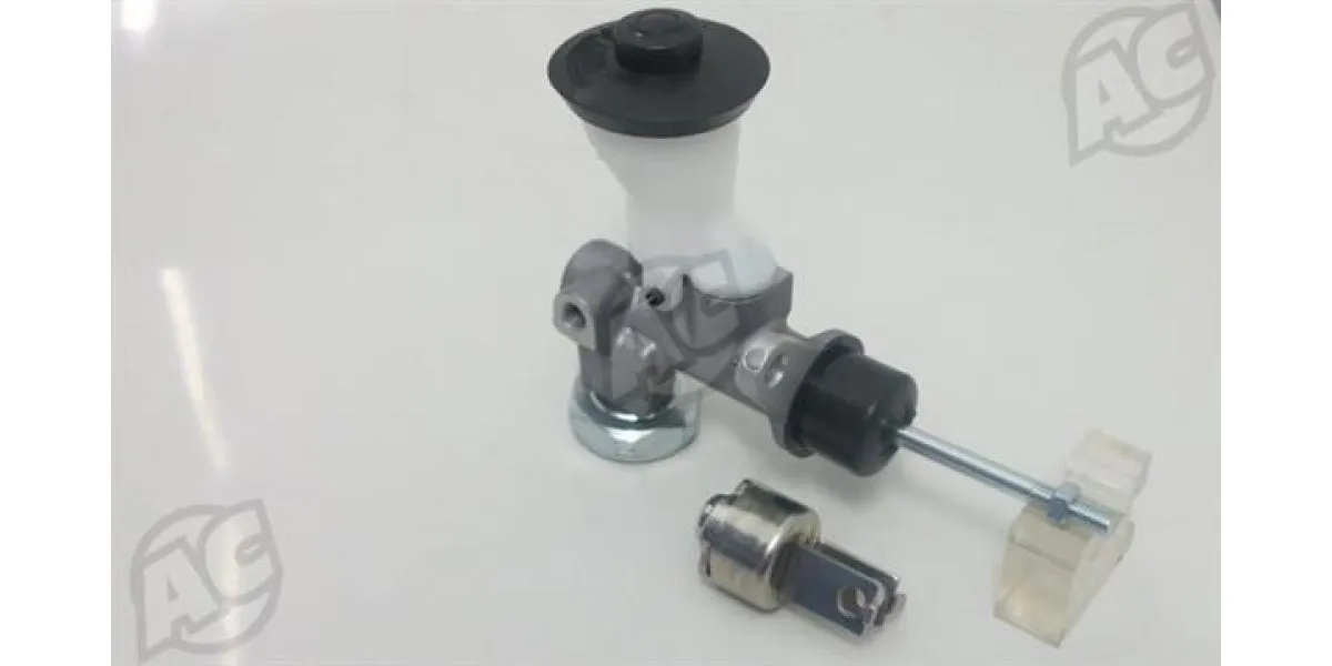 Clutch Master Cylinder Toyota Landcruiser (TOY338)