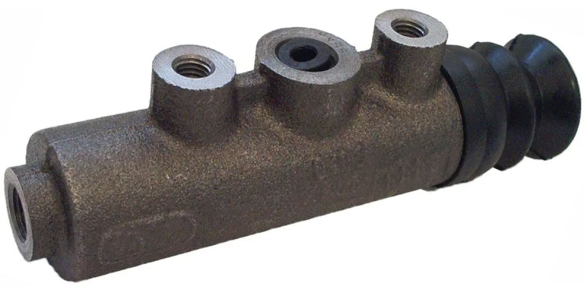 Clutch Master Cylinder Volvo B10M, B12 Bus (Port Is 14.00Mm X 1.5Mm)