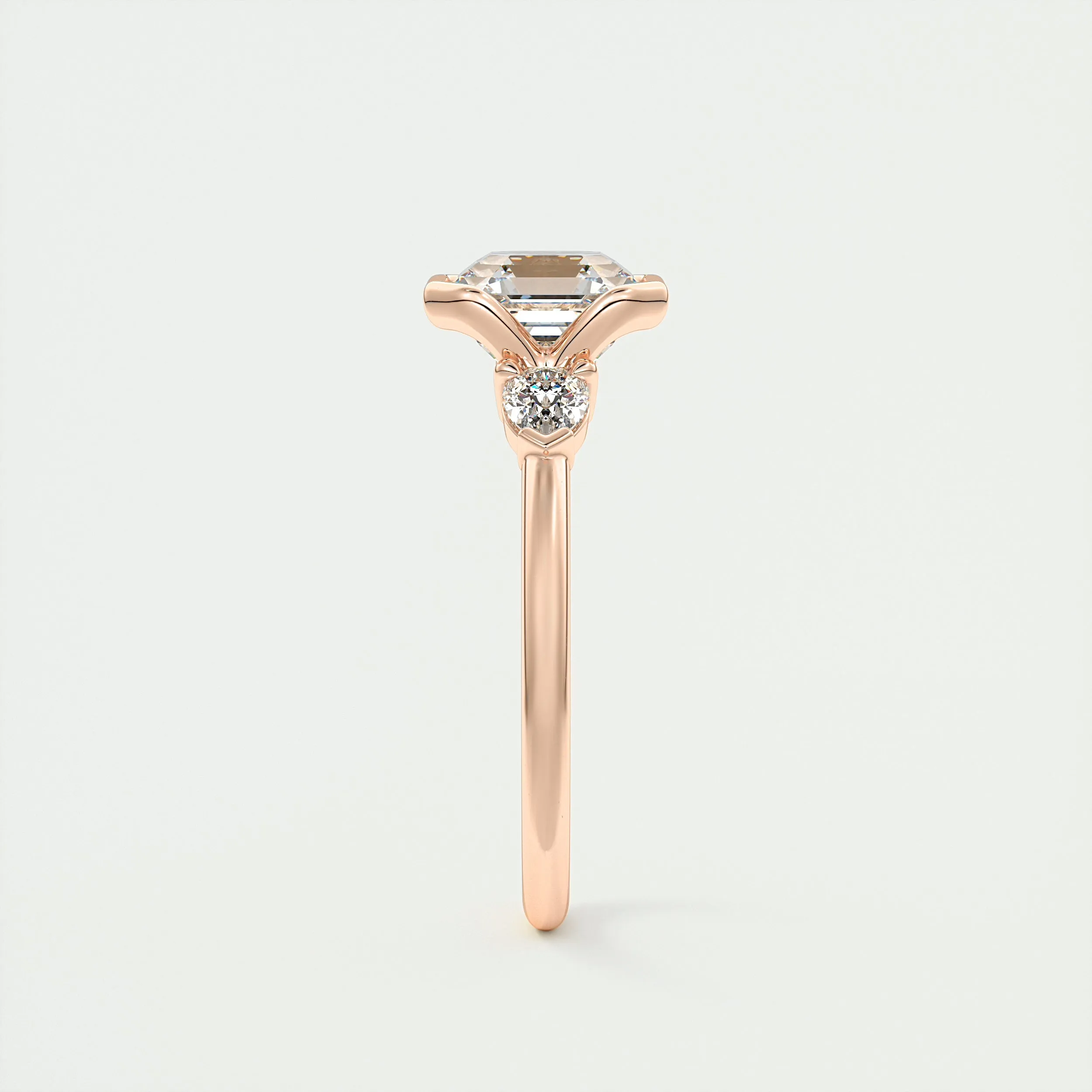 Clutch Three Stone | Asscher & Pears
