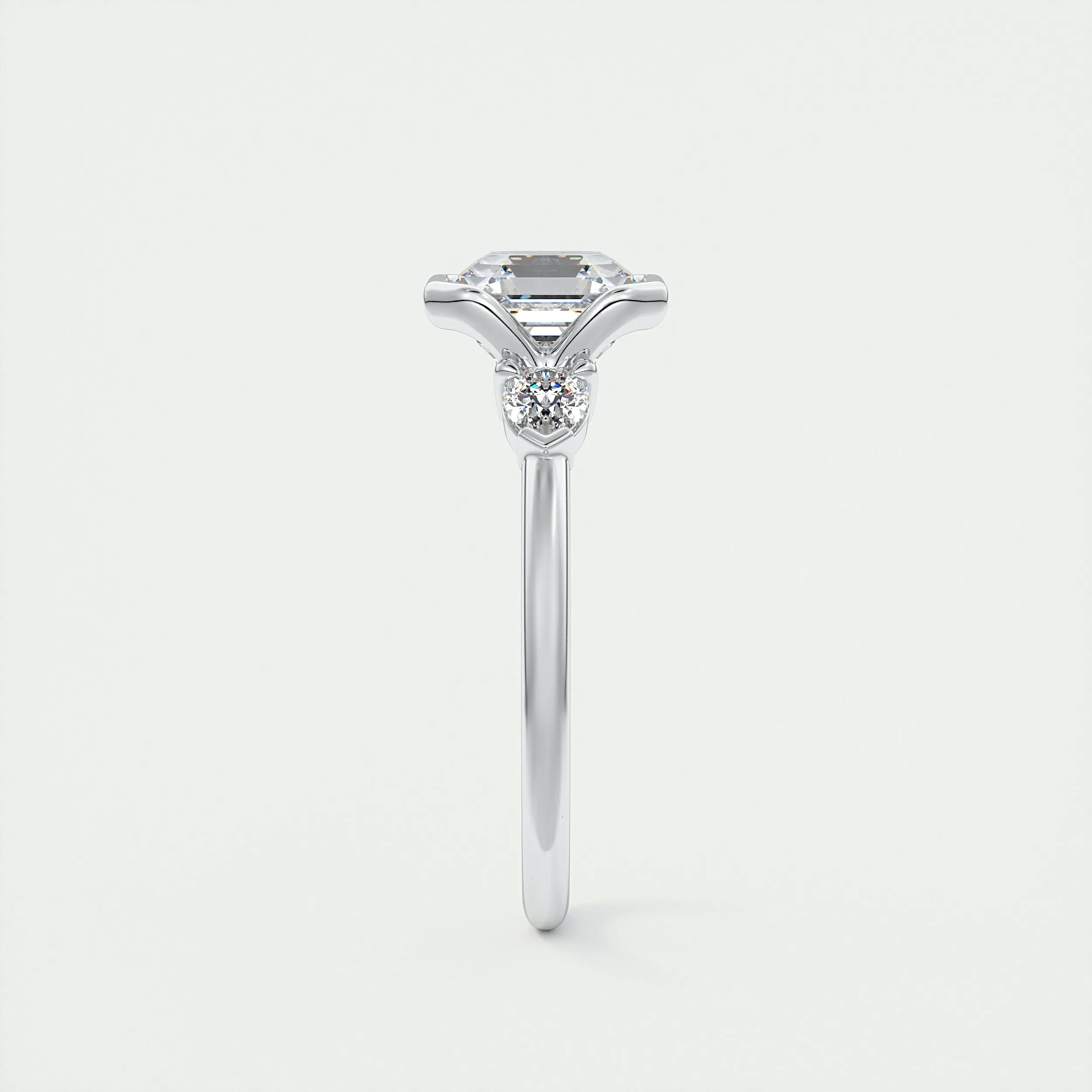 Clutch Three Stone | Asscher & Pears
