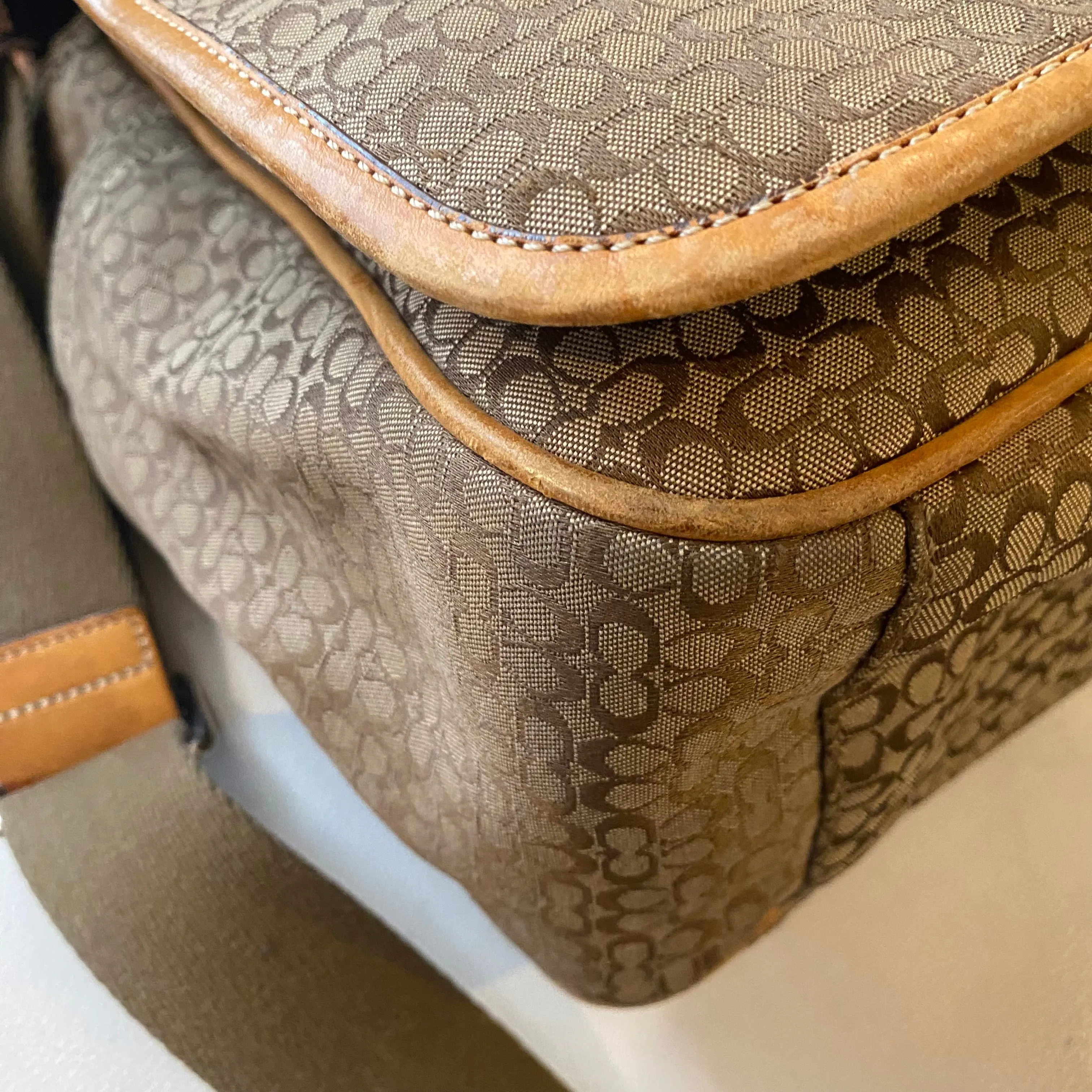 COACH Signature Hudson Khaki Jaquard Y2K Messenger Bag