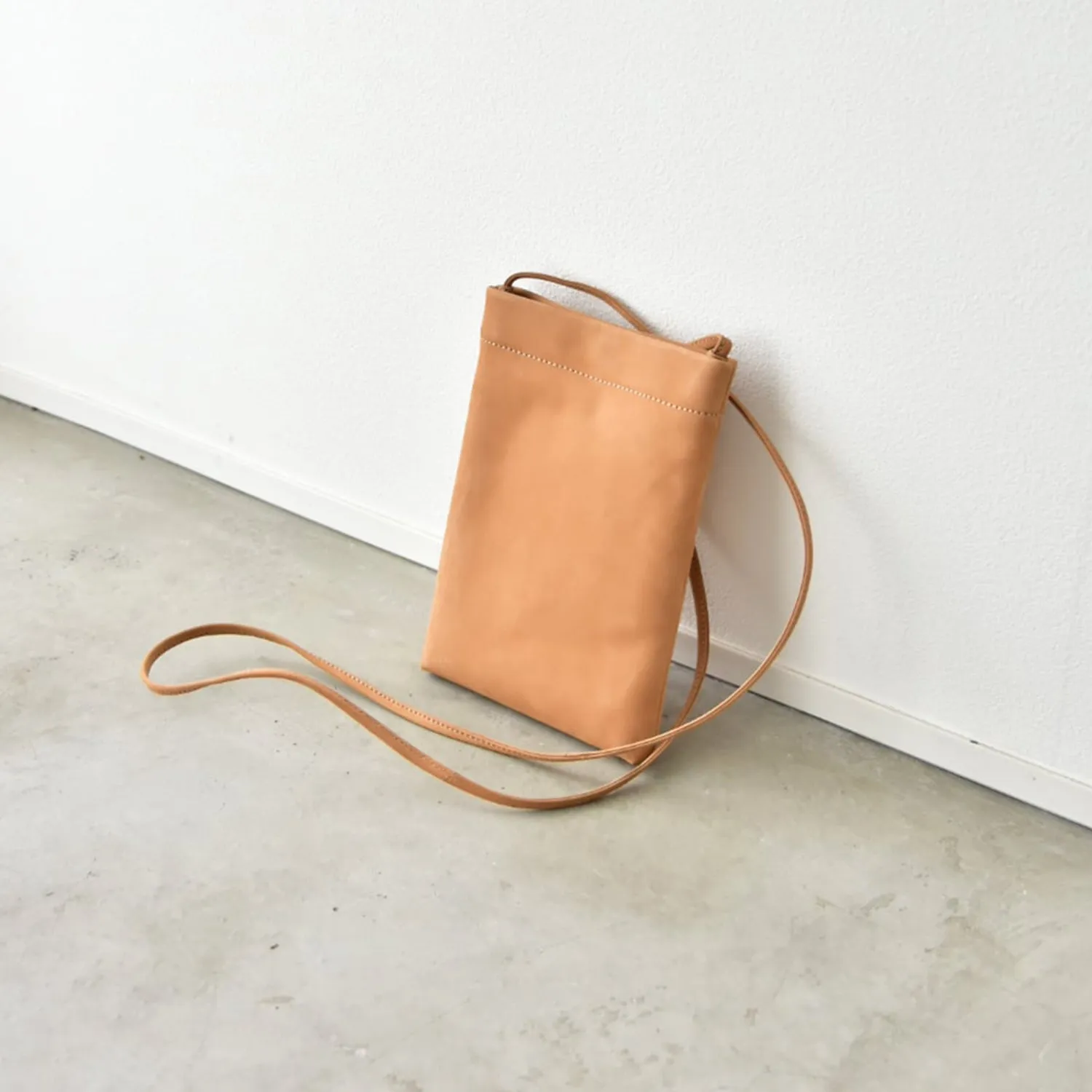CRONY. | クルニー　SLIM SHOULDER S