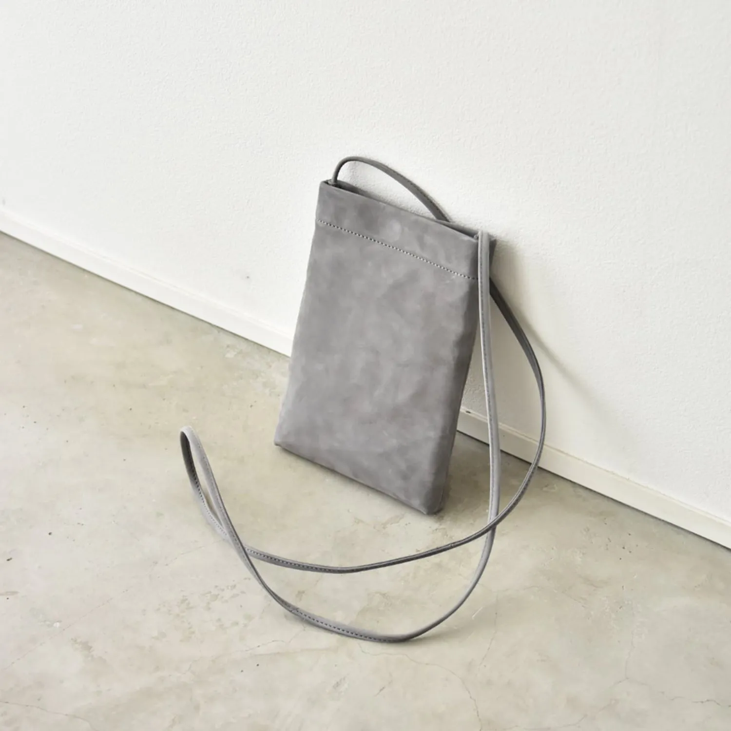 CRONY. | クルニー　SLIM SHOULDER S