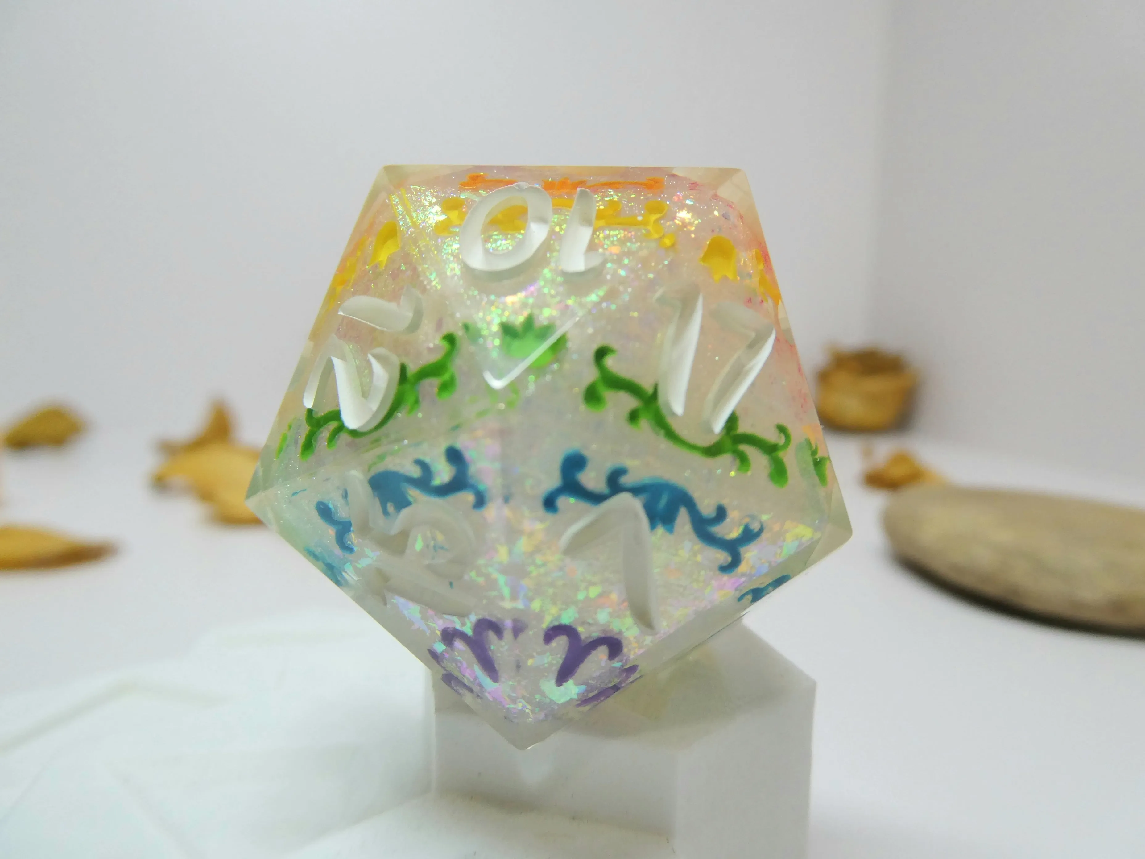 Divine Songbird Intricate Oversized d20