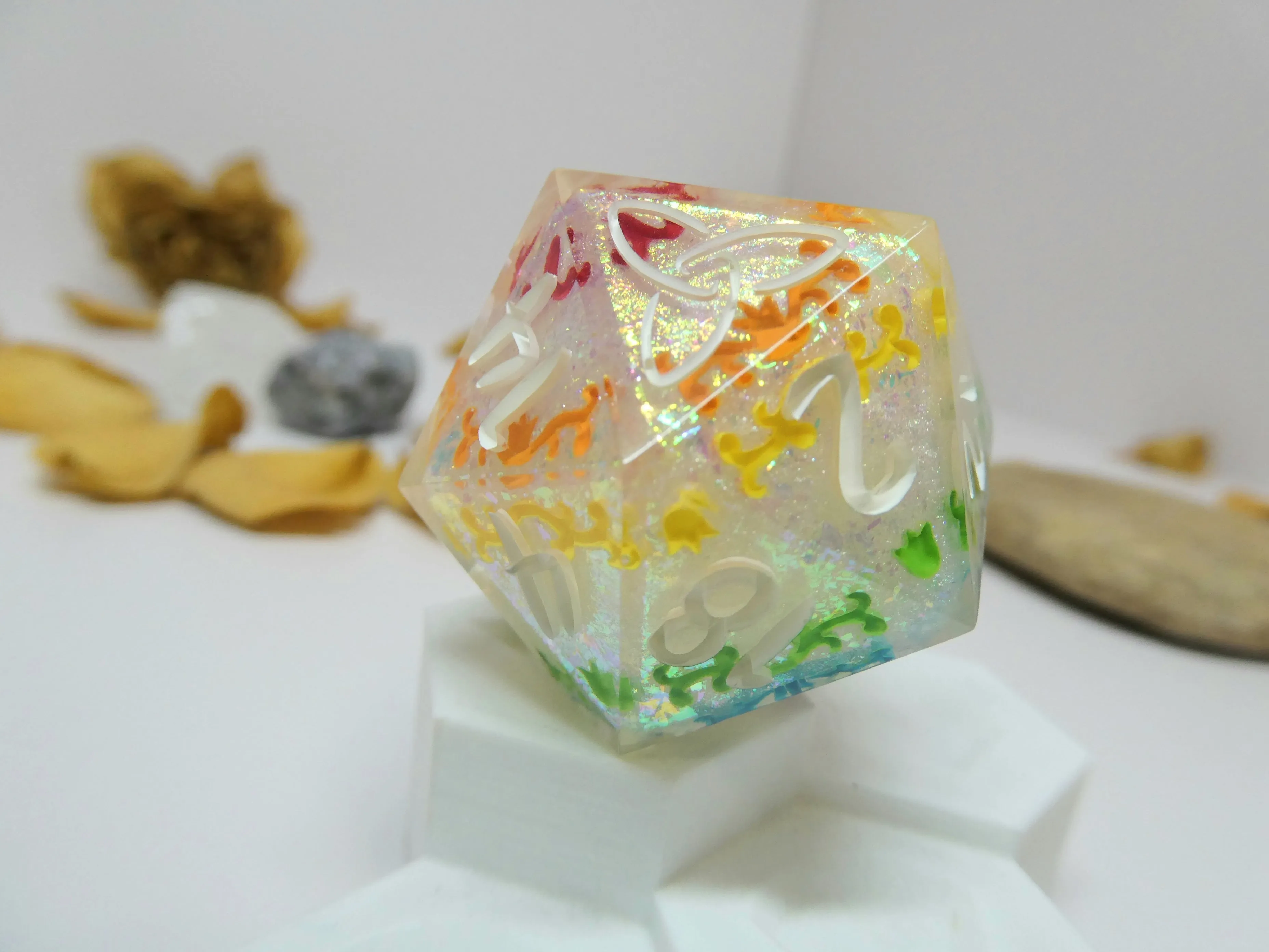 Divine Songbird Intricate Oversized d20