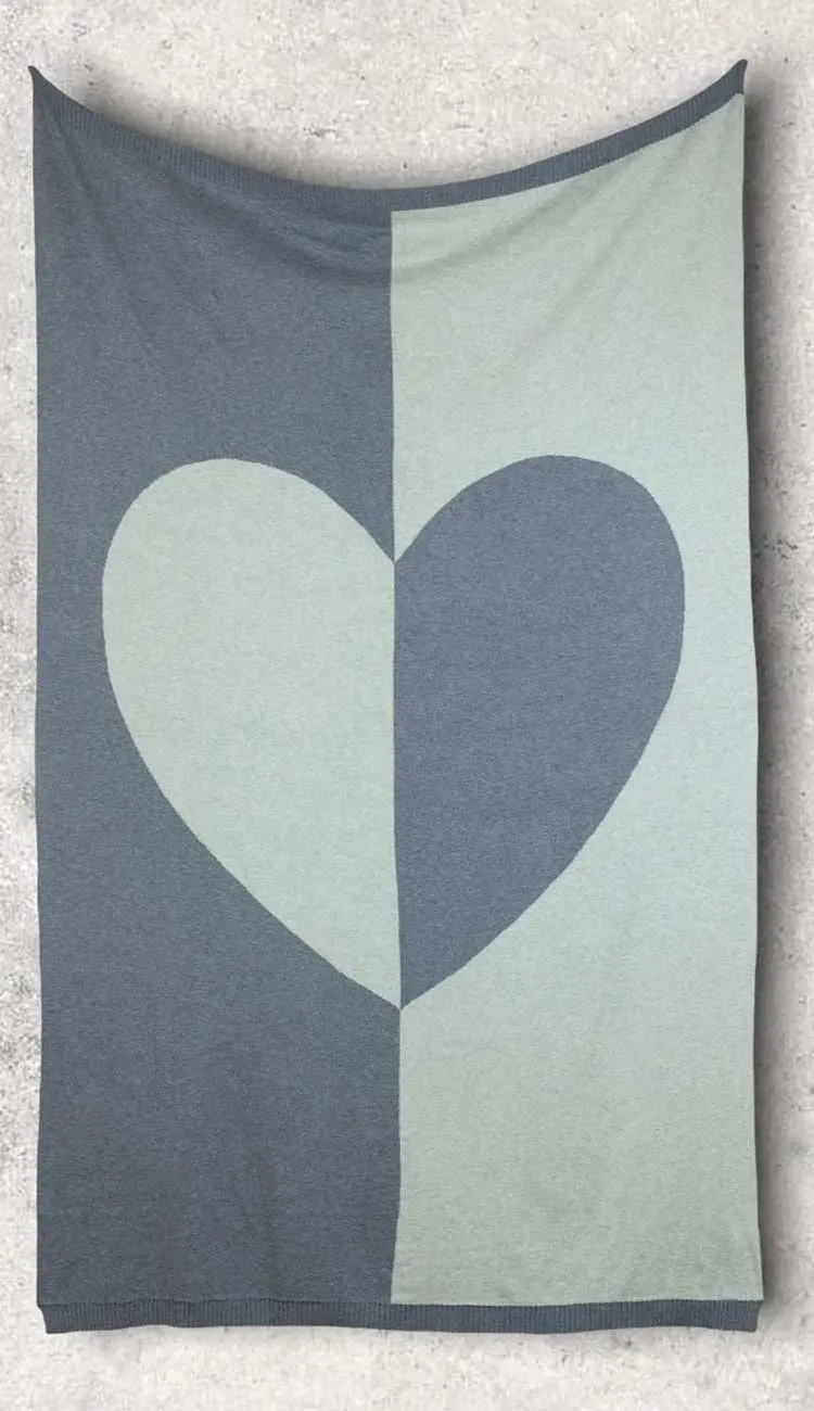 Dual Hearty Heart Grey