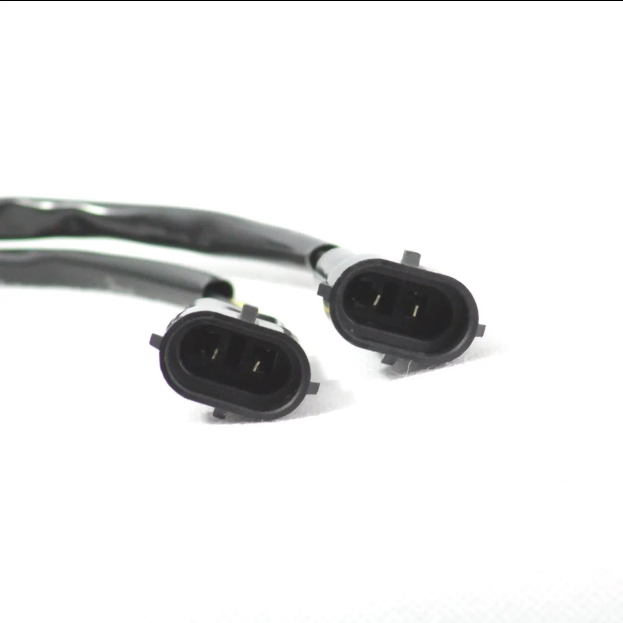 Eagle Lights Splitter Harness converts Dual Beam Headlights to Single LED Headlight - 69200899 Harness