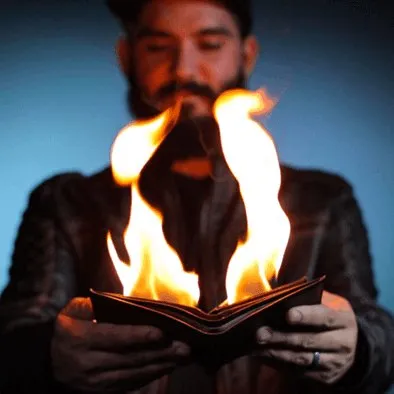 Fire Wallet by Murphy's Magic Supplies Inc.