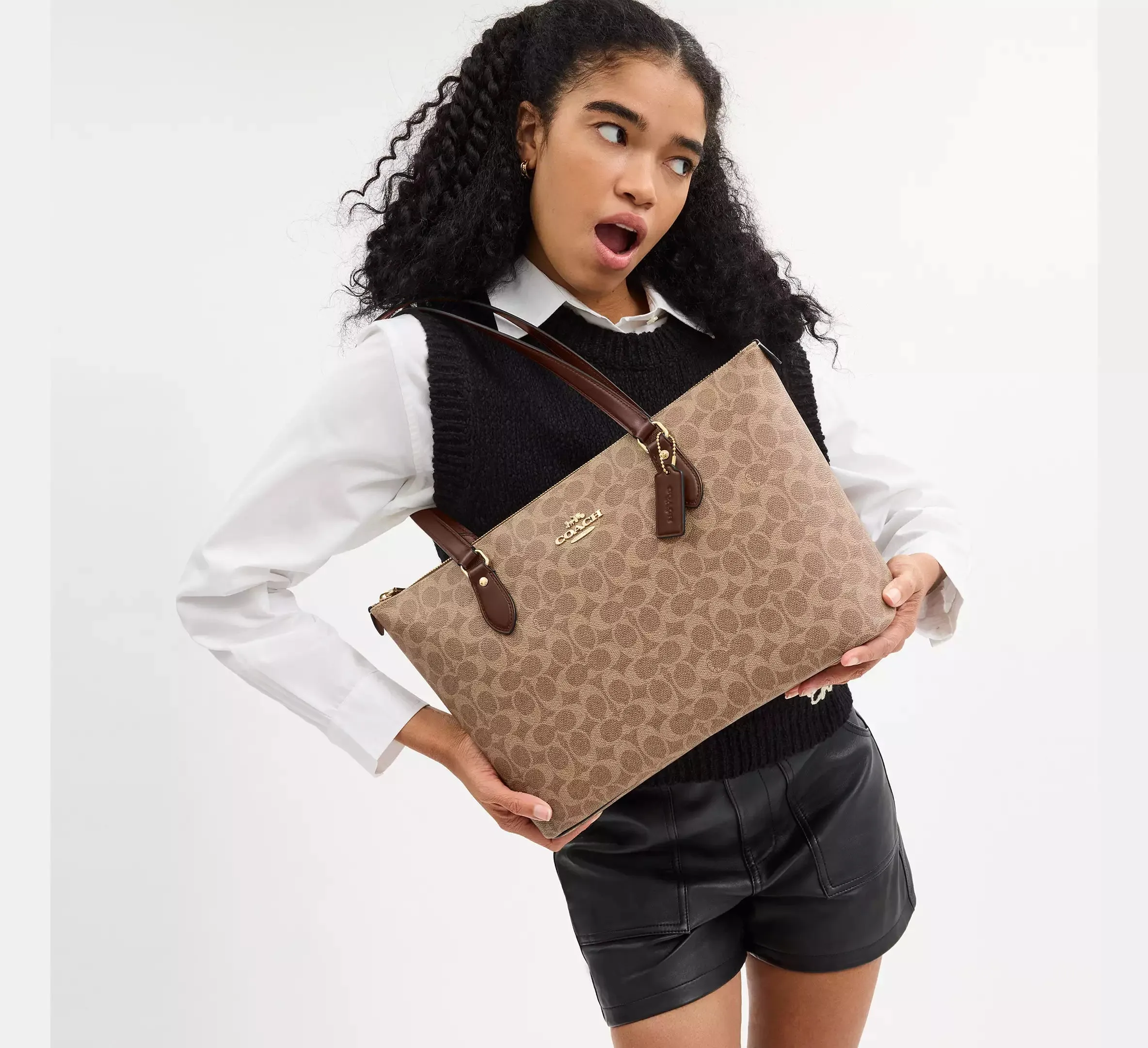Gallery Tote In Signature Canvas
