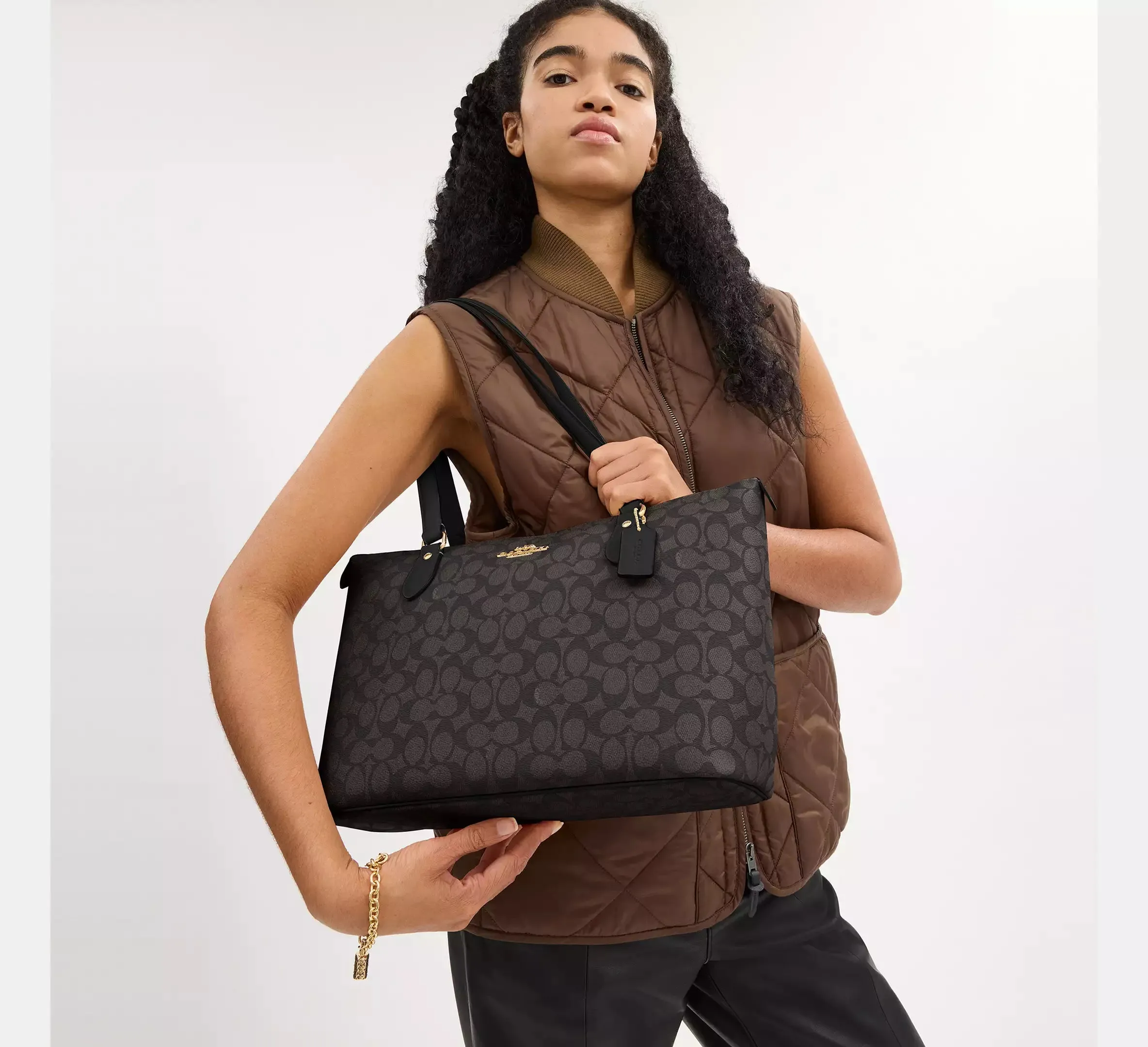 Gallery Tote In Signature Canvas