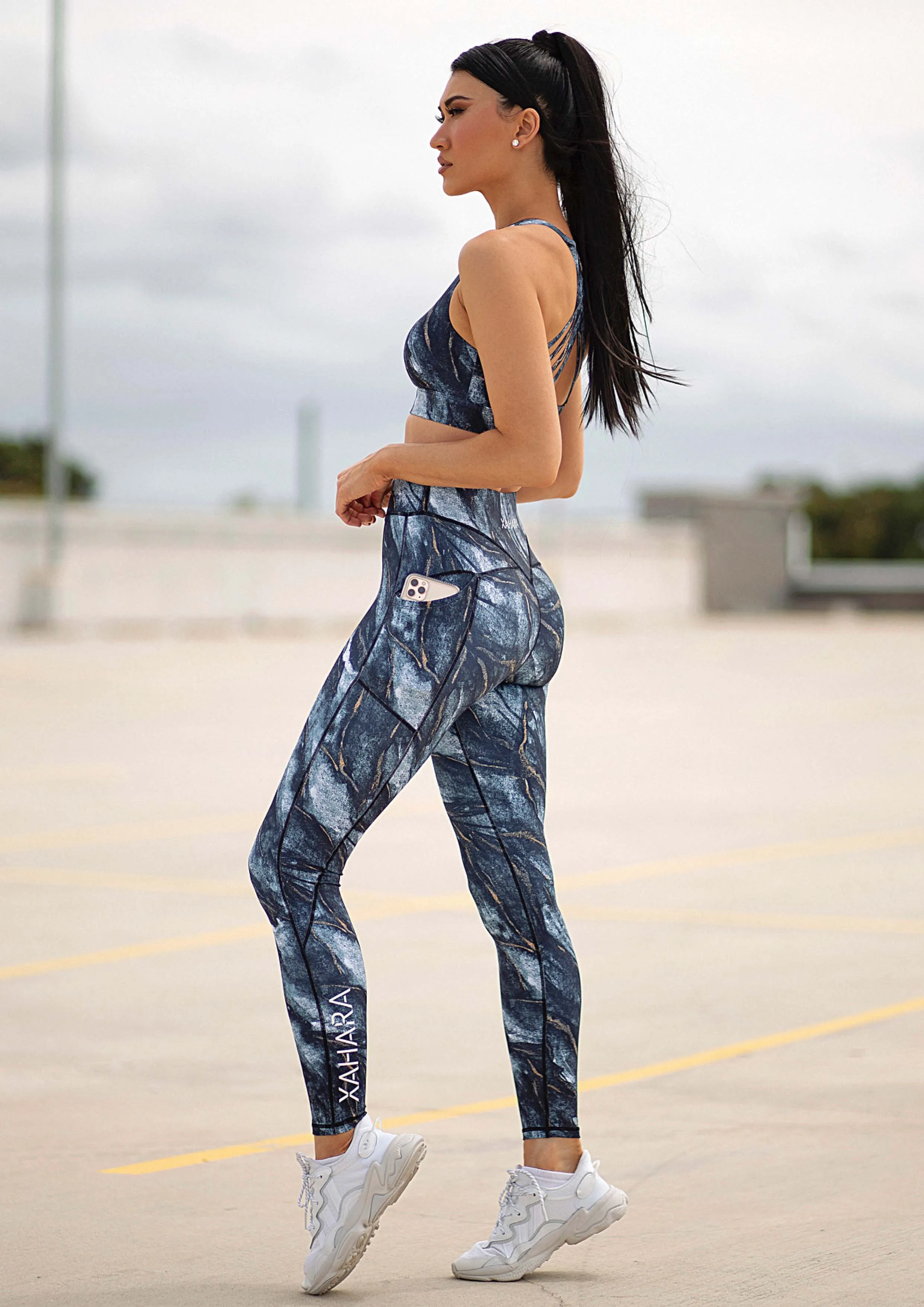 Gia Black Marble Legging