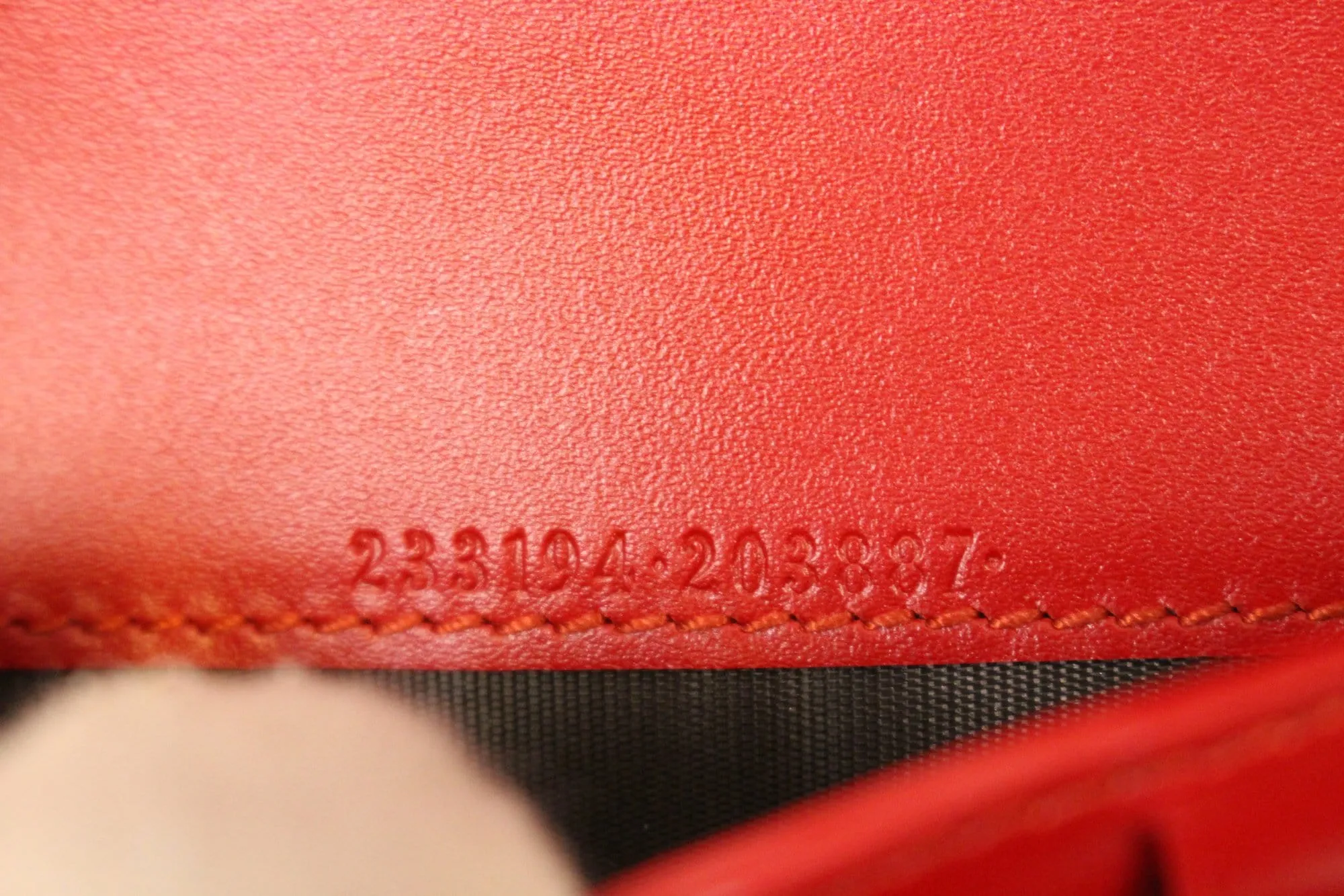 Gucci Signature Continental Guccissima Zip-around Wallet 233194