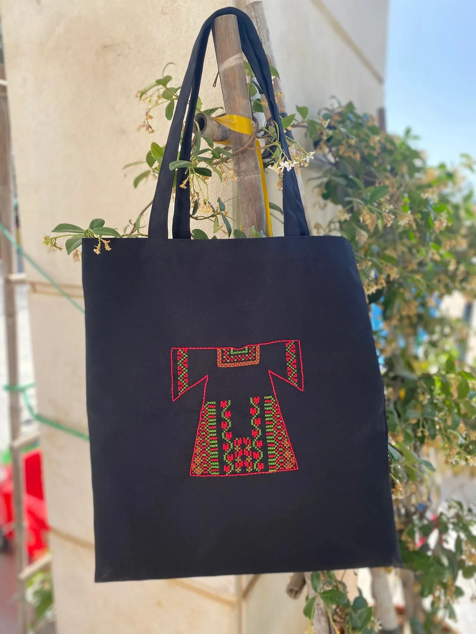 Hand-embroidered Thobe Tote Bag (Double-Sided)