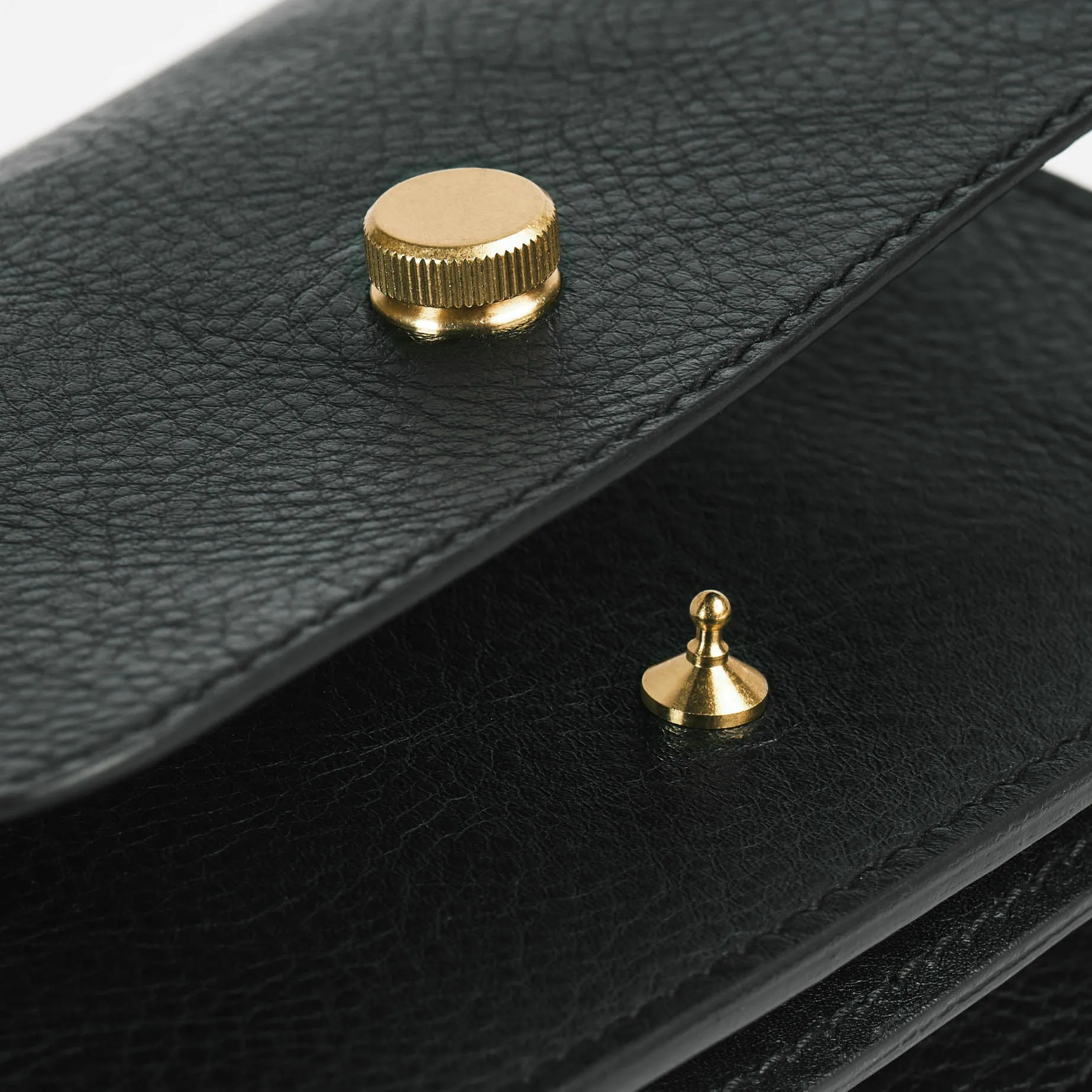 Hanne Accordion Wallet in Black