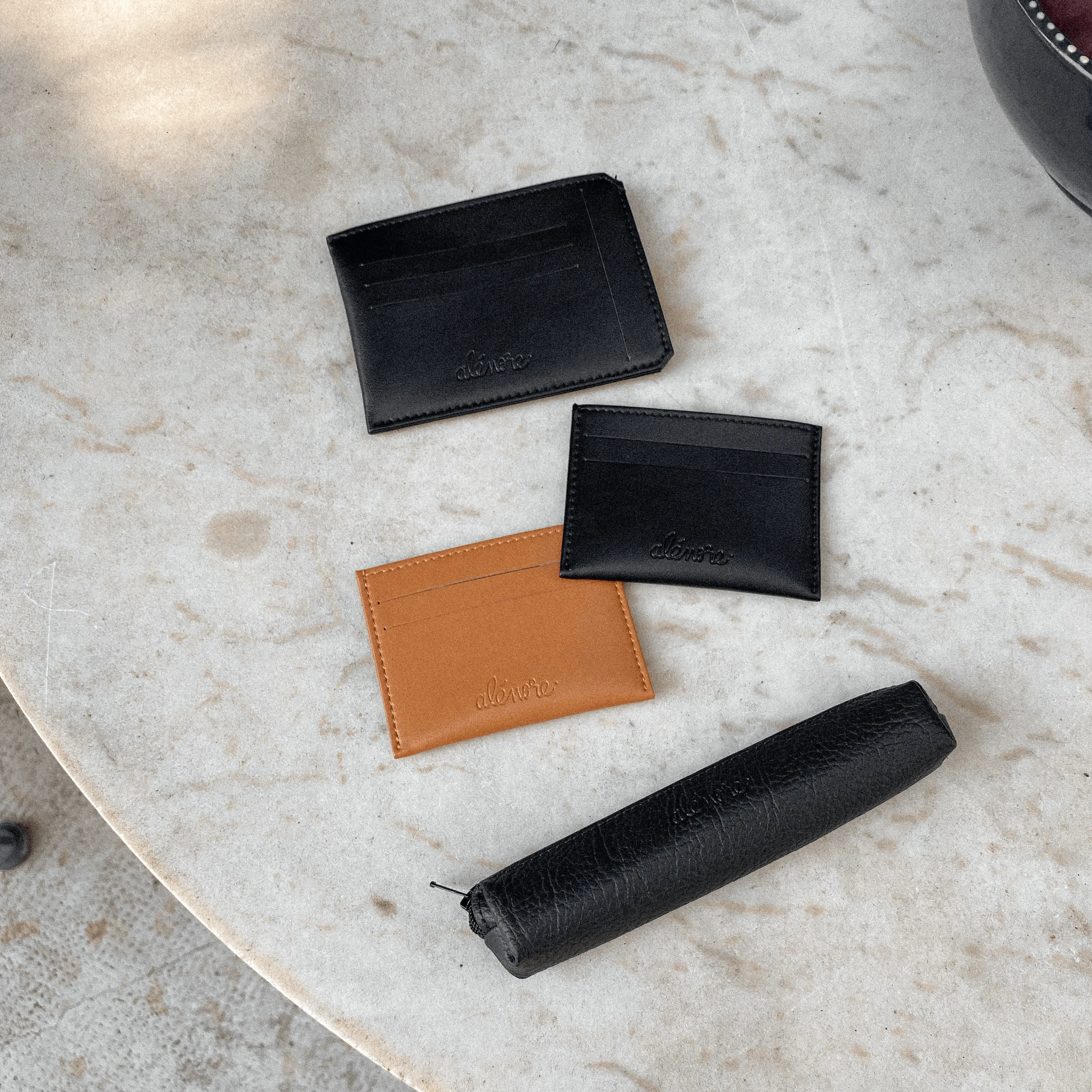Jasmin Vegan Apple Leather Compact Wallet | Black