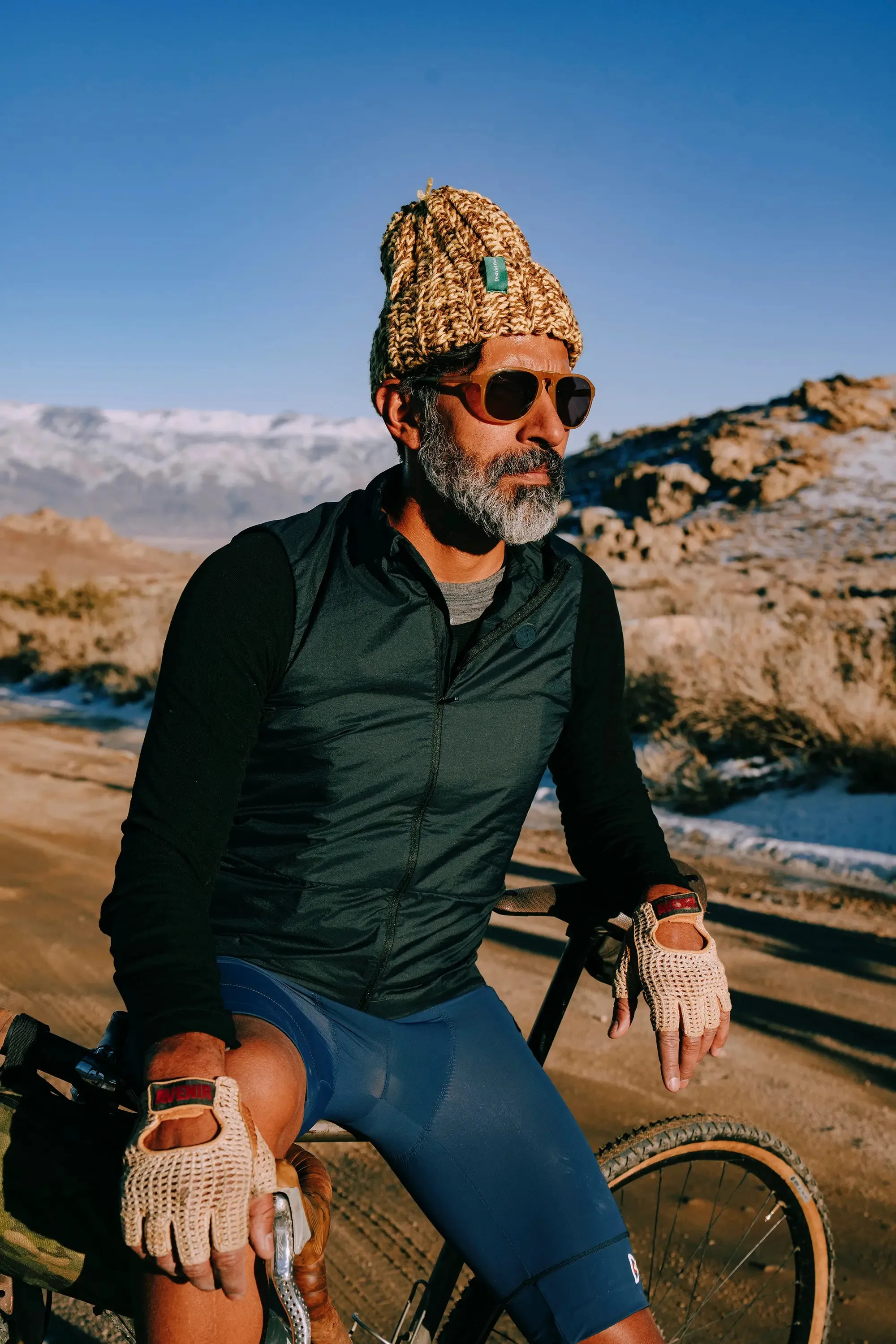 LINTO GRAVEL RIDER-Sand / Blue Ice