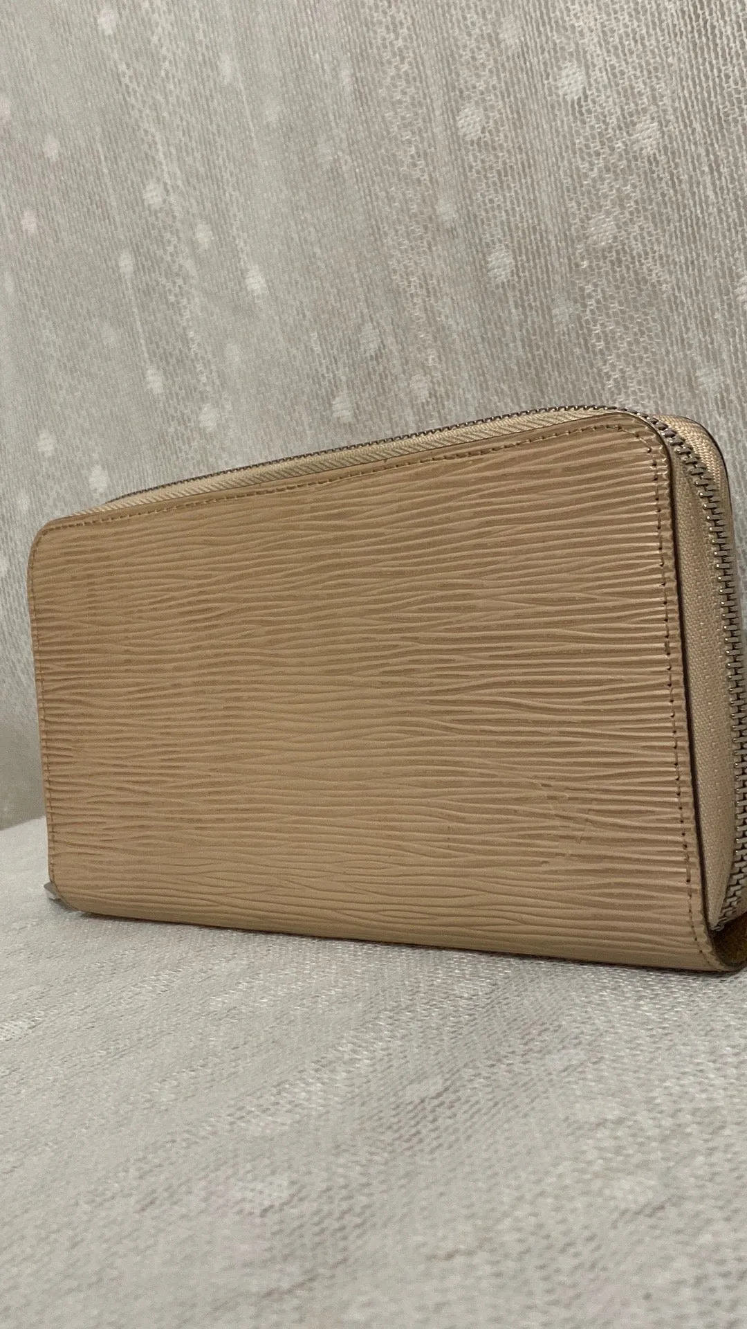 Louis Vuitton Epi Leather Long Zippy Zip Wallet In Beige