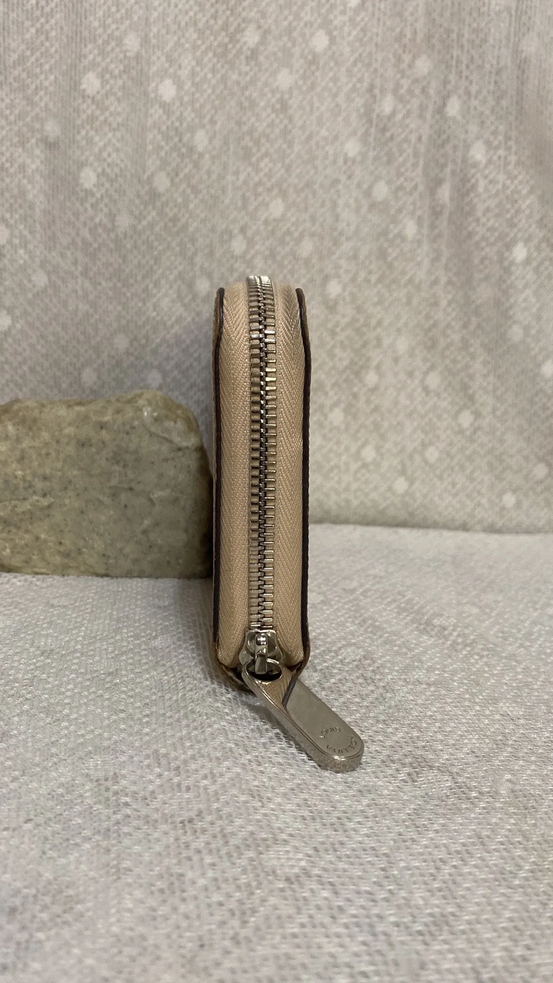 Louis Vuitton Epi Leather Long Zippy Zip Wallet In Beige