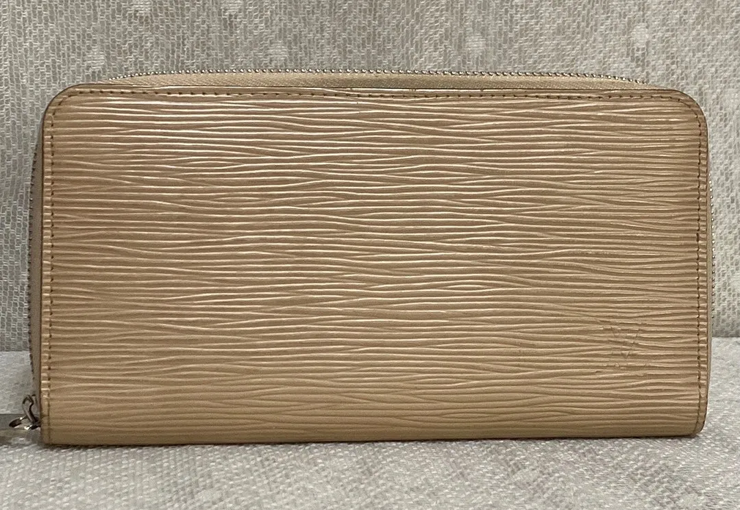Louis Vuitton Epi Leather Long Zippy Zip Wallet In Beige