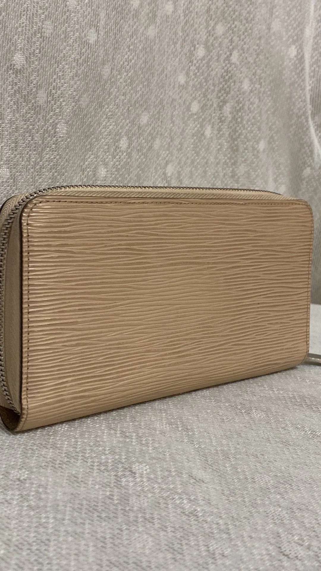 Louis Vuitton Epi Leather Long Zippy Zip Wallet In Beige