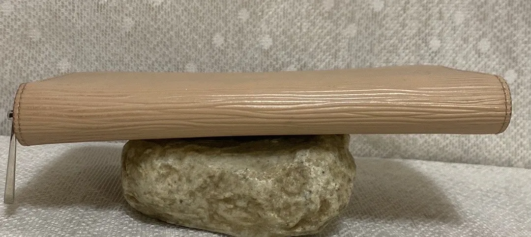 Louis Vuitton Epi Leather Long Zippy Zip Wallet In Beige