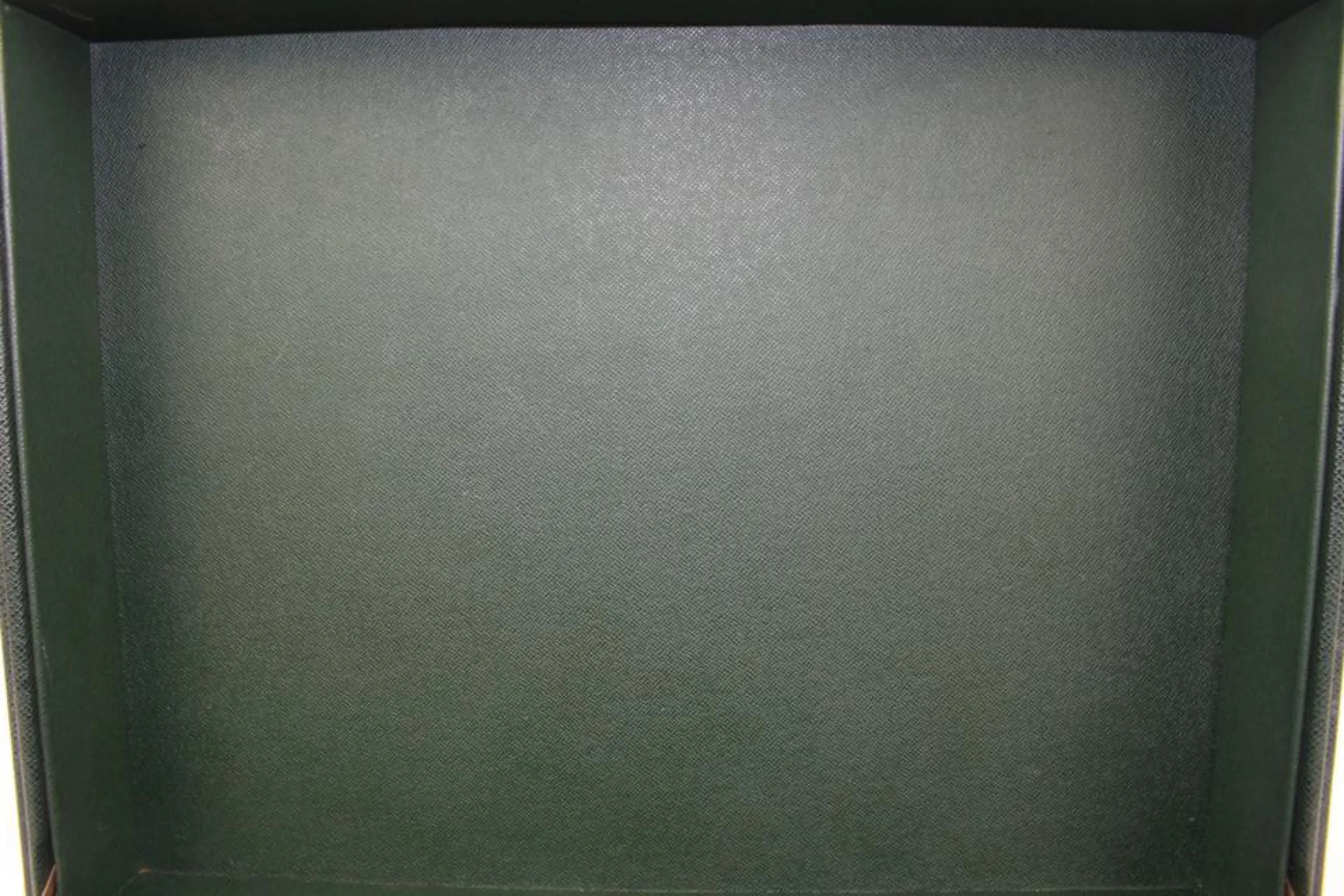 Louis Vuitton Green Taiga Diplomat Briefcase Hard Trunk 7L815a