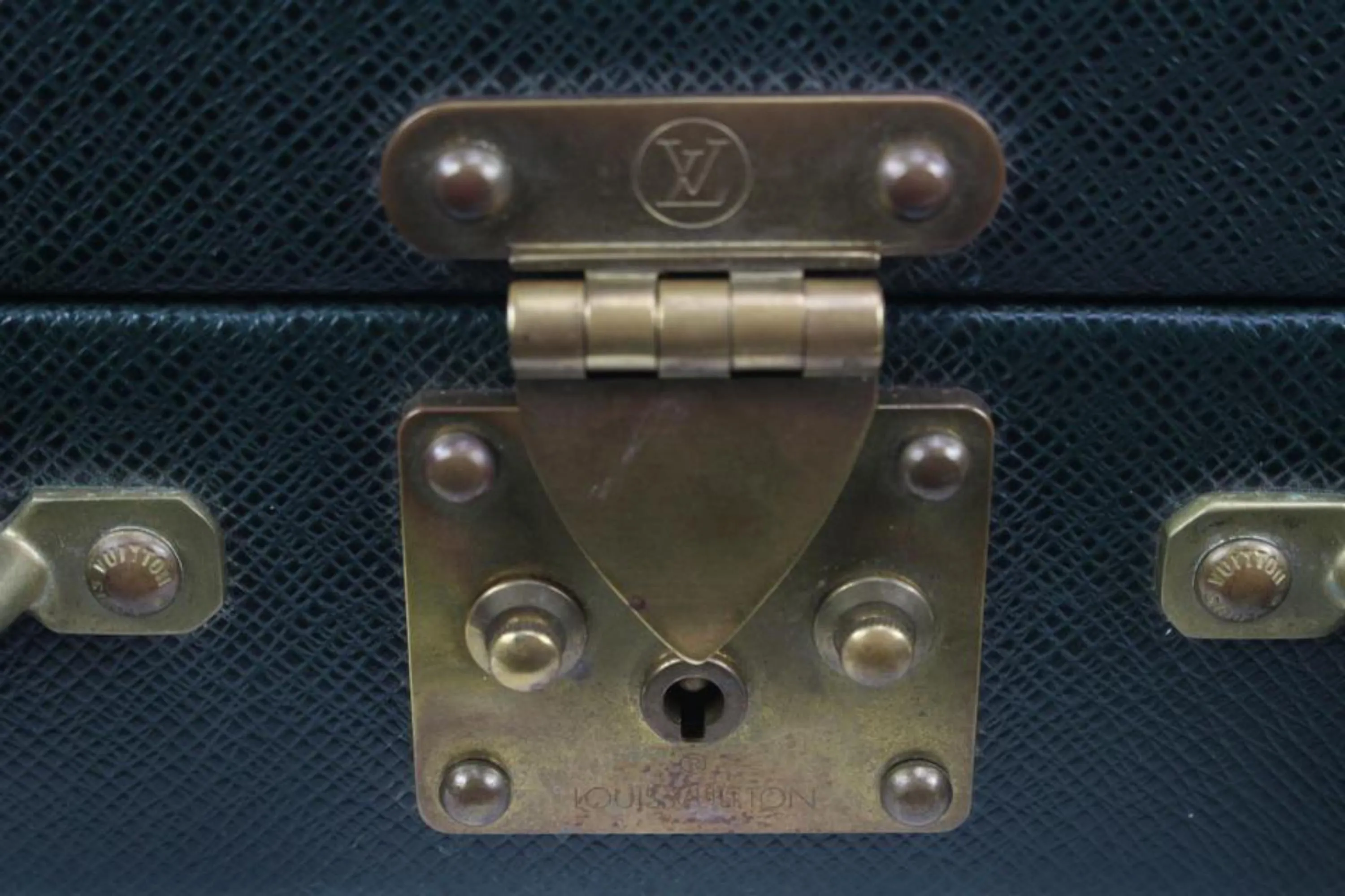 Louis Vuitton Green Taiga Diplomat Briefcase Hard Trunk 7L815a