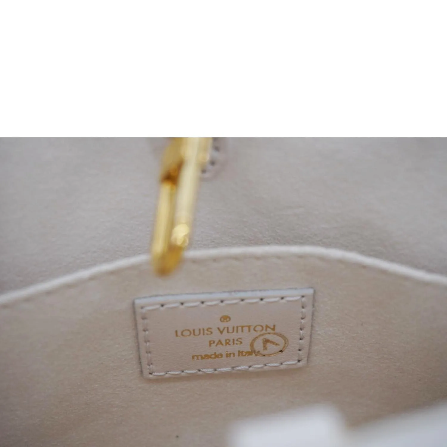 LOUIS VUITTON Onthego BB Giant Monogram Empreinte Leather Tote Shoulder Bag Cream