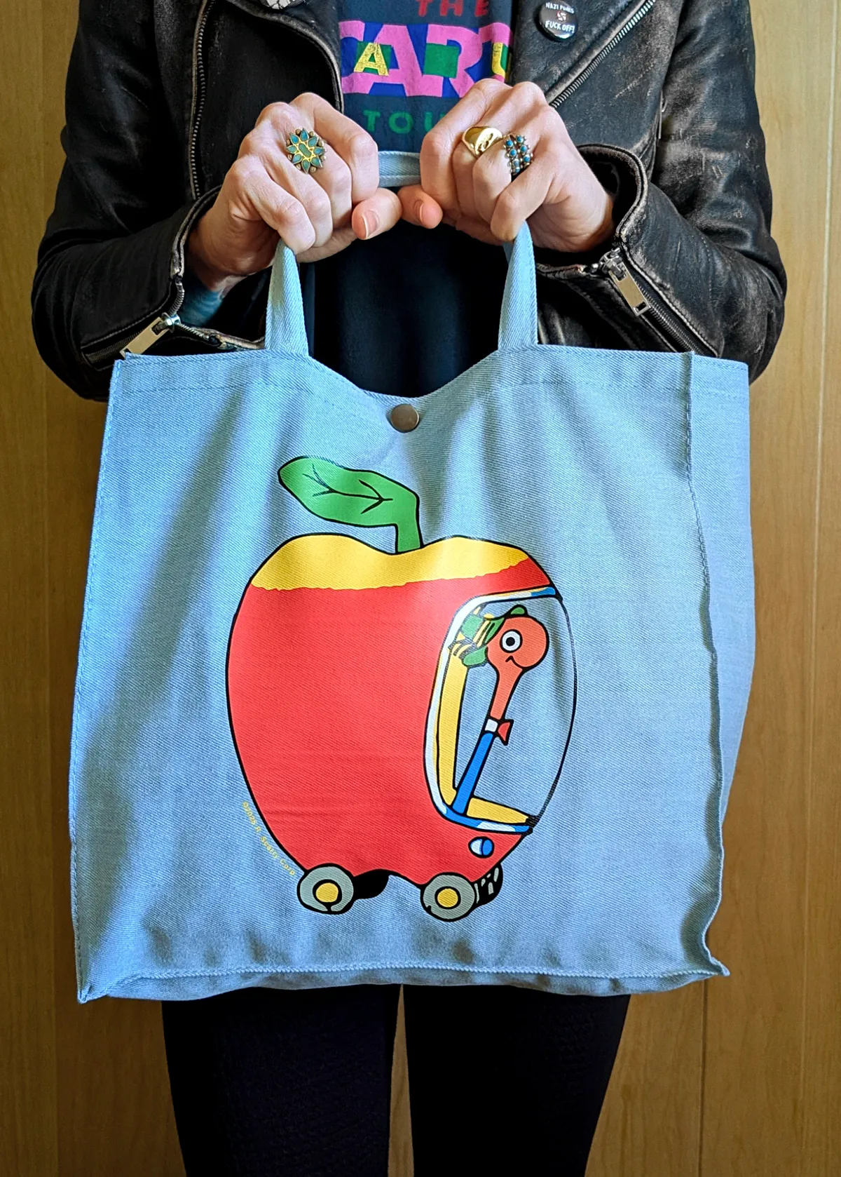 Lowly Worm Apple Car Market Tote Bag