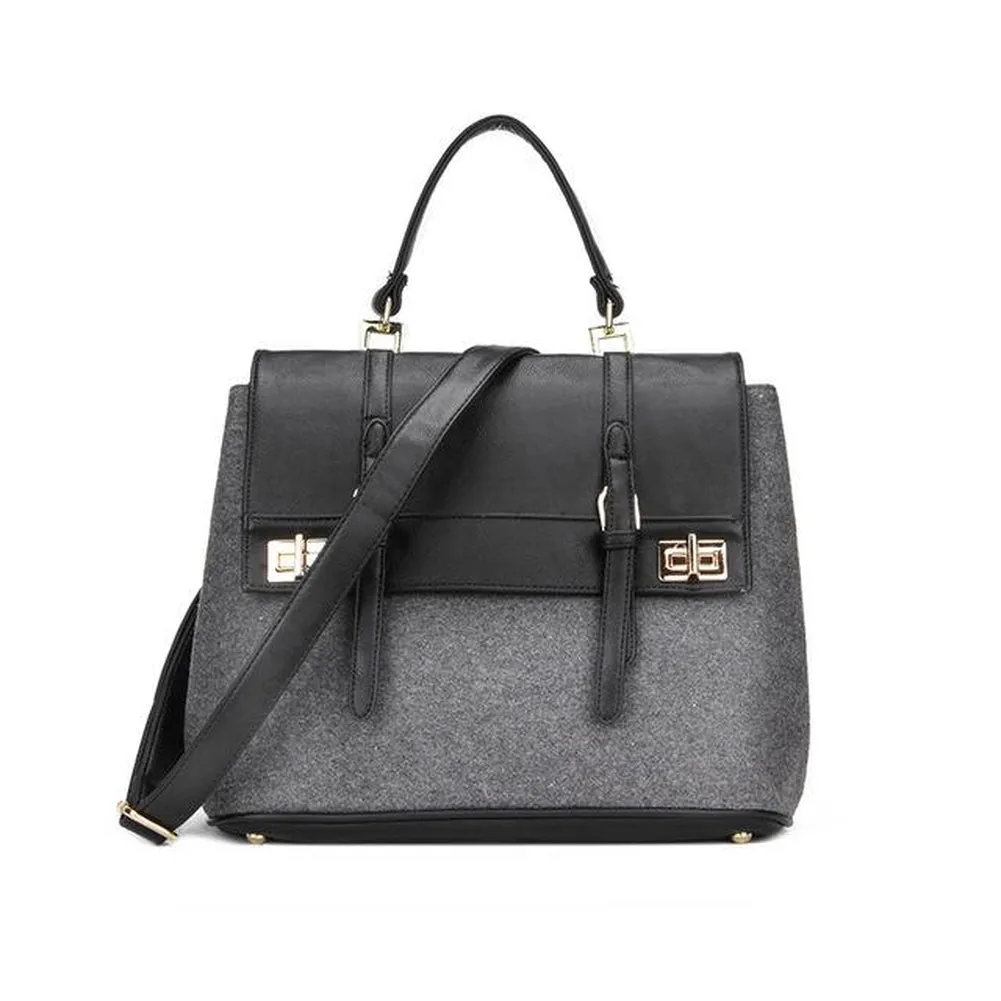 <bold>Messenger / Crossbody Bag <br>Vegan-Leather