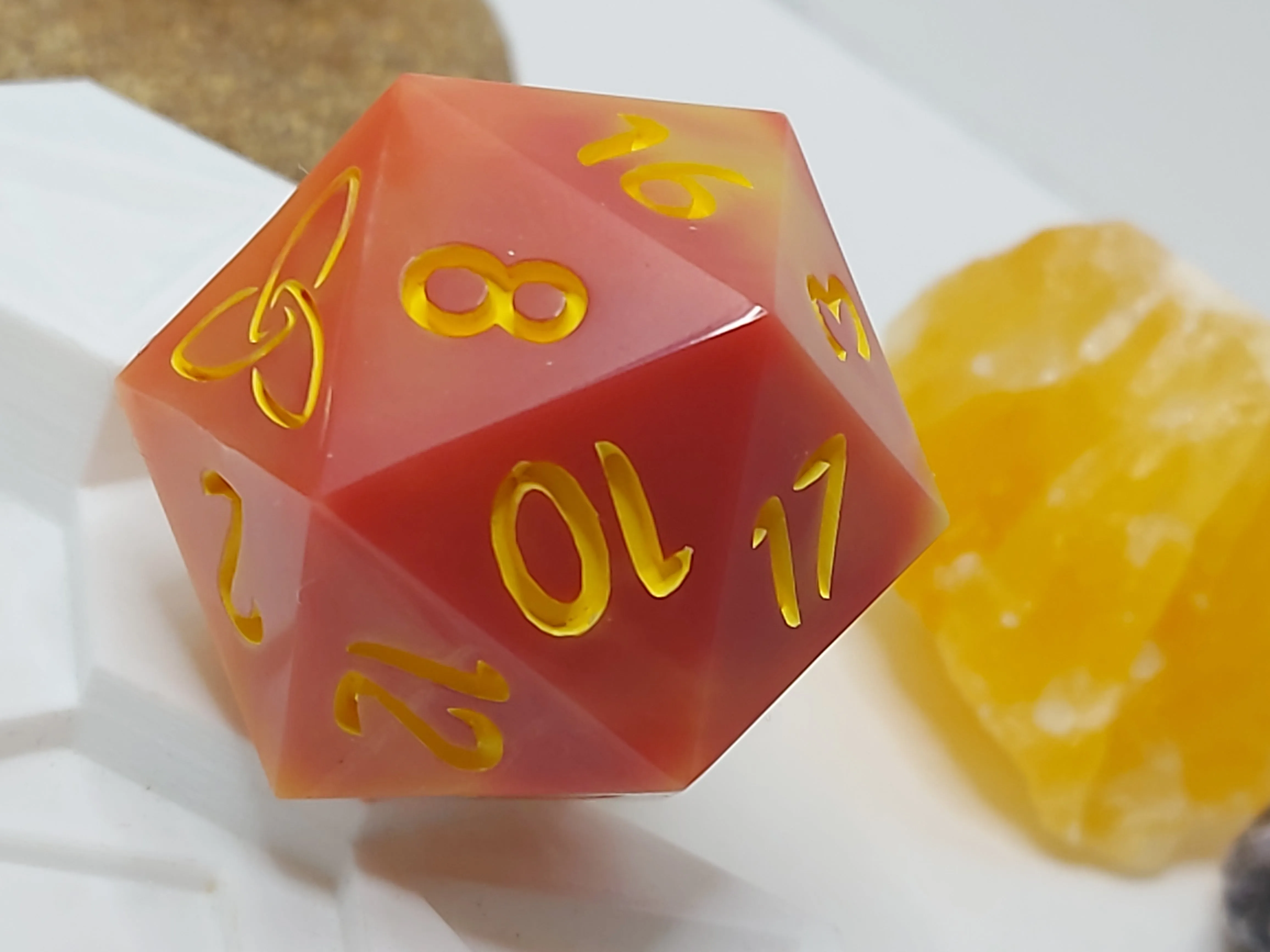 Mango Oversized d20