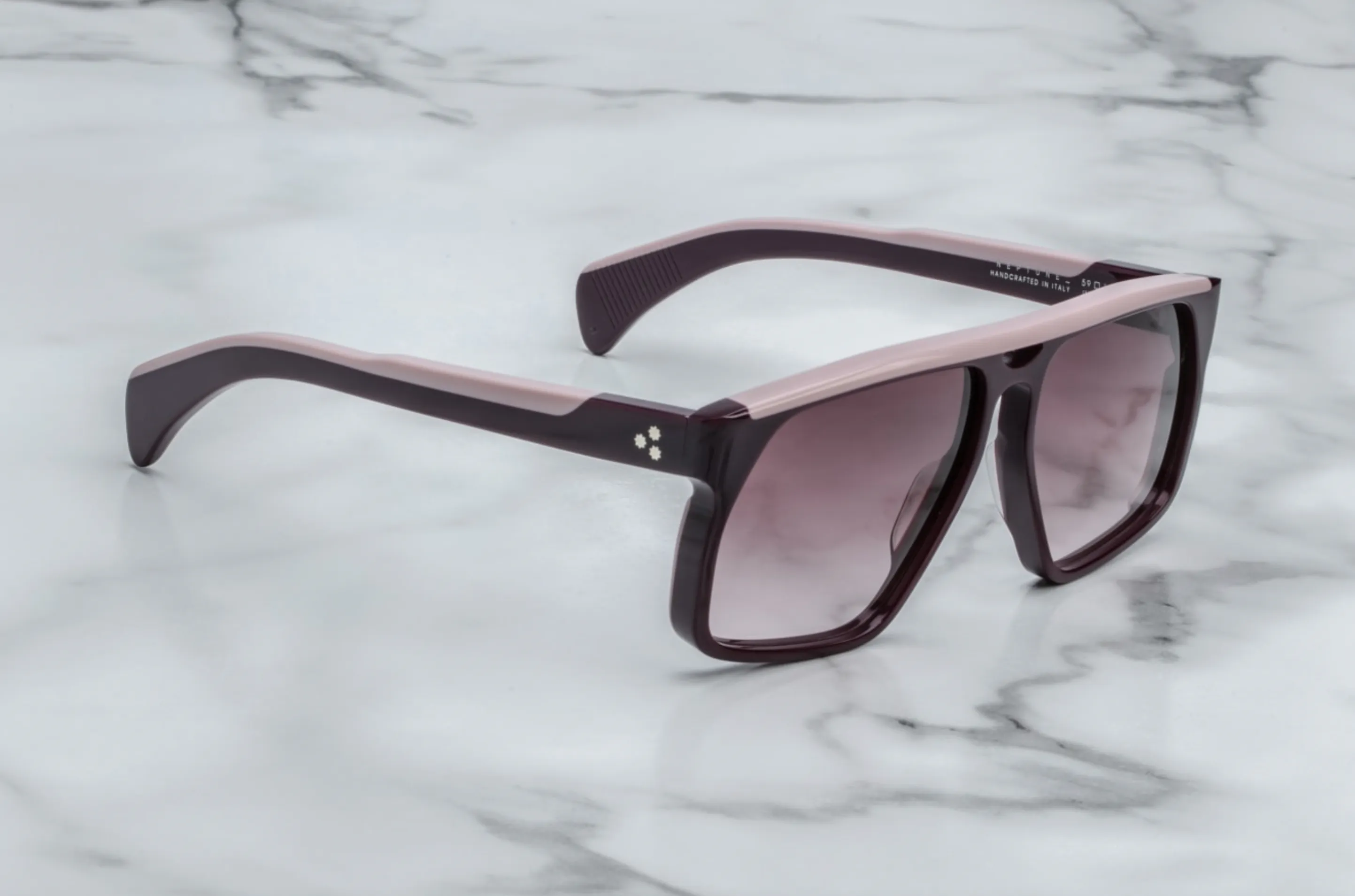 NEPTUNE-Port / Berry Gradient / Silver