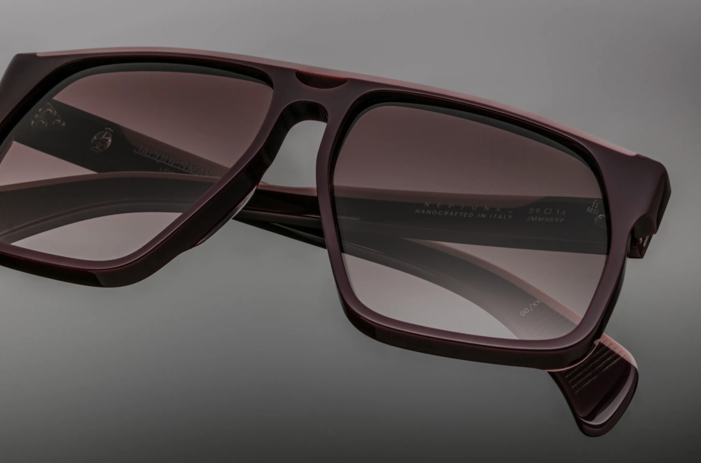 NEPTUNE-Port / Berry Gradient / Silver