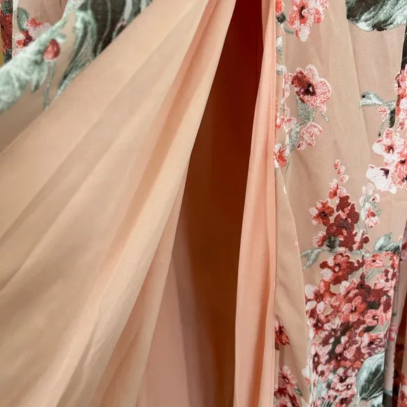 New Gorgeous Blush Floral Maxi Dress With Side Slit