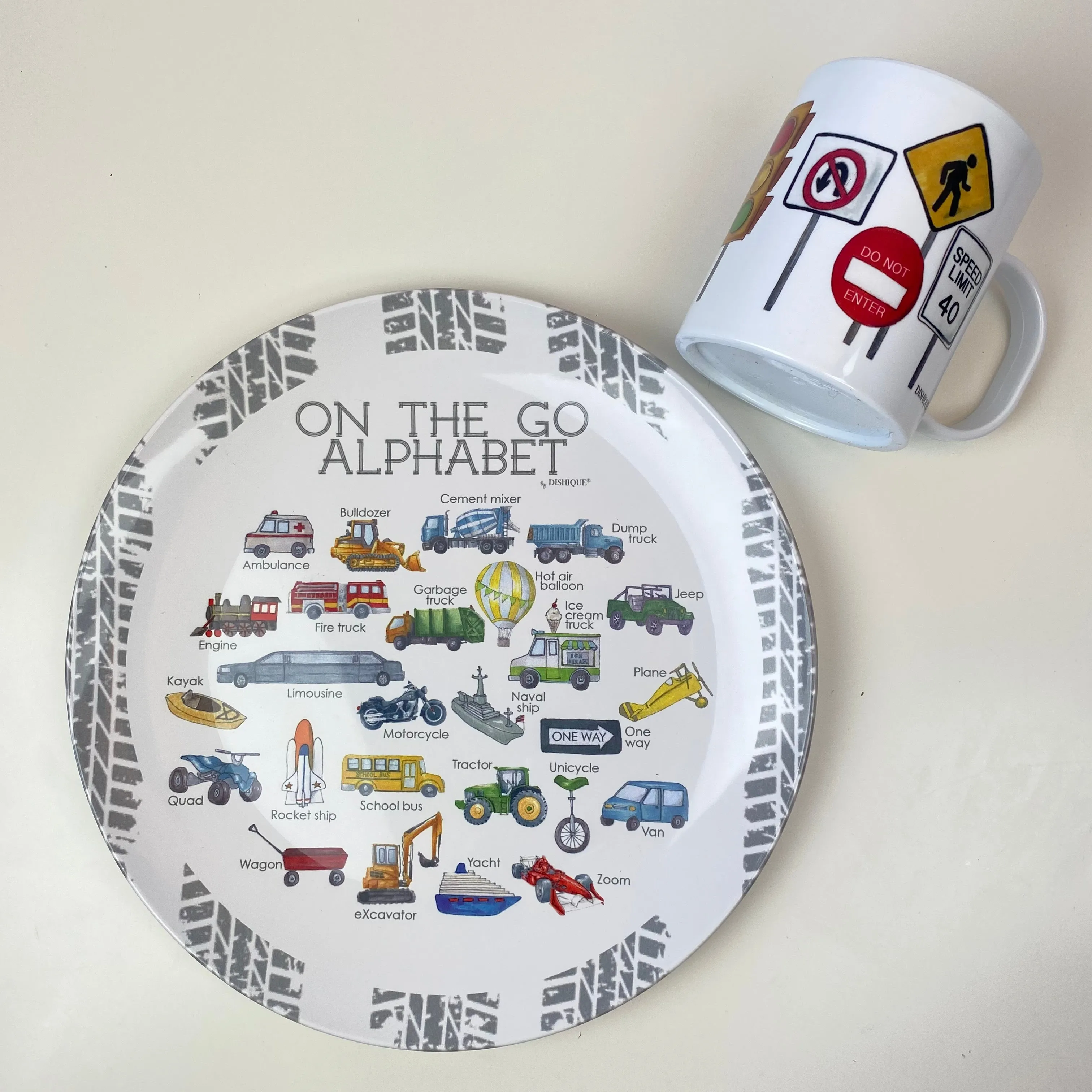 On the Go Street Signs 11 oz. Plastic Mug
