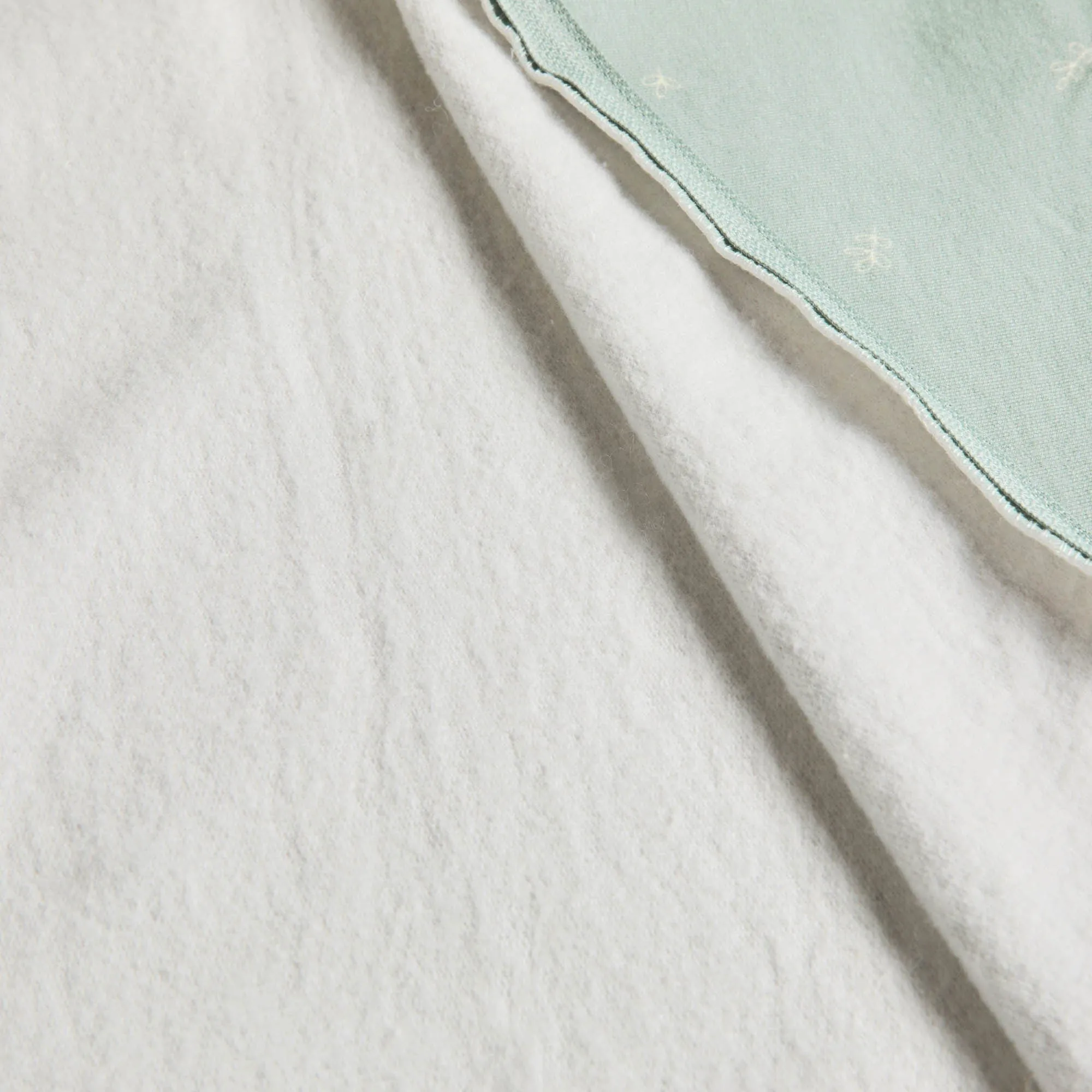 Organic All Year Jersey Sleeping Bag - Honey Bees