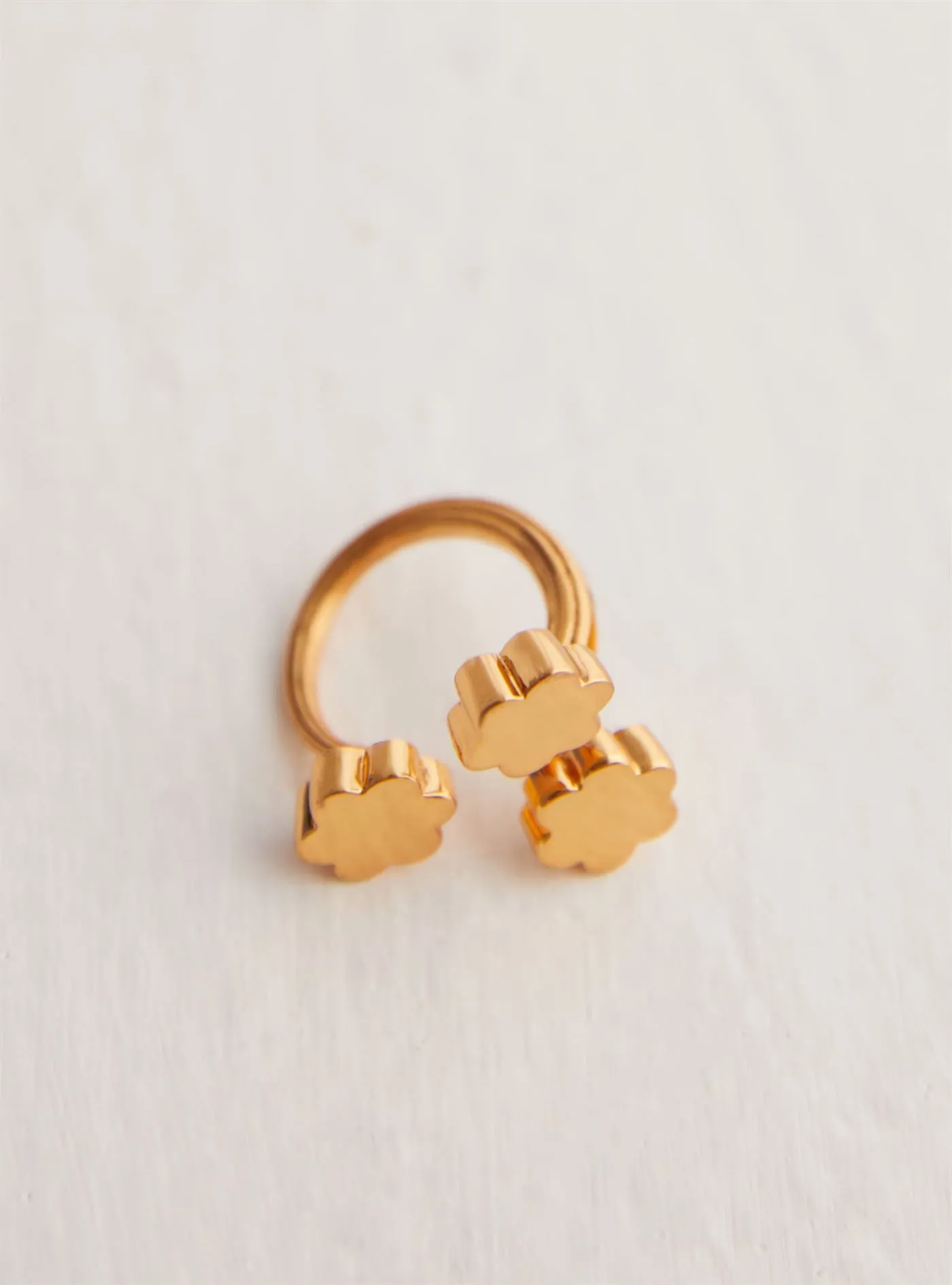 Outhouse   I   Oh Poppi Kenmare Clump Ring Brass, Gold Accessories OHAW21RI401